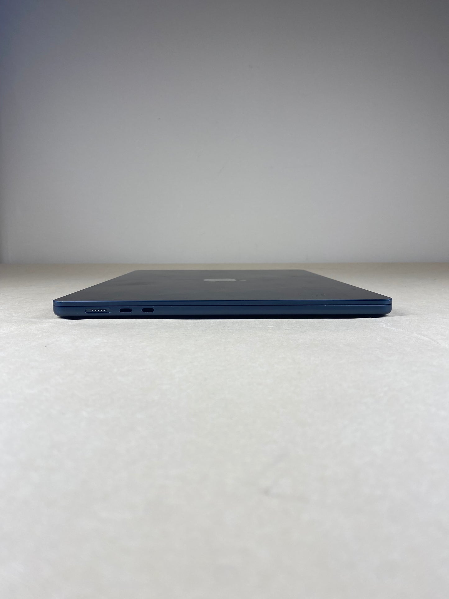 2025 Apple MacBook Air 15" M4 4.5GHz 16GB RAM 256GB SSD MW1L3LL/A