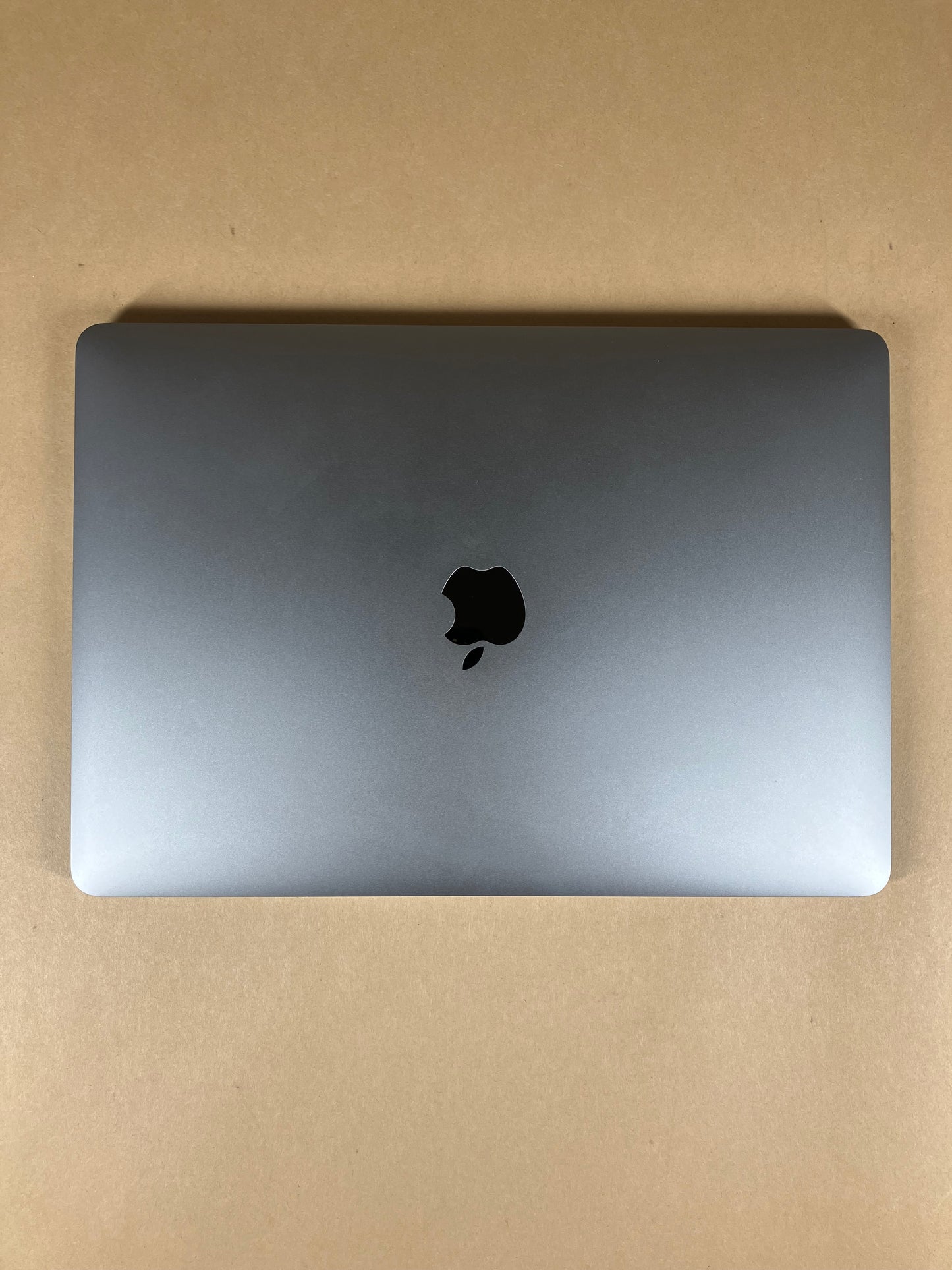 2020 Apple MacBook Pro 13.3" M1 8C GPU 3.2GHz 8GB RAM 256GB SSD MYD82LL/A