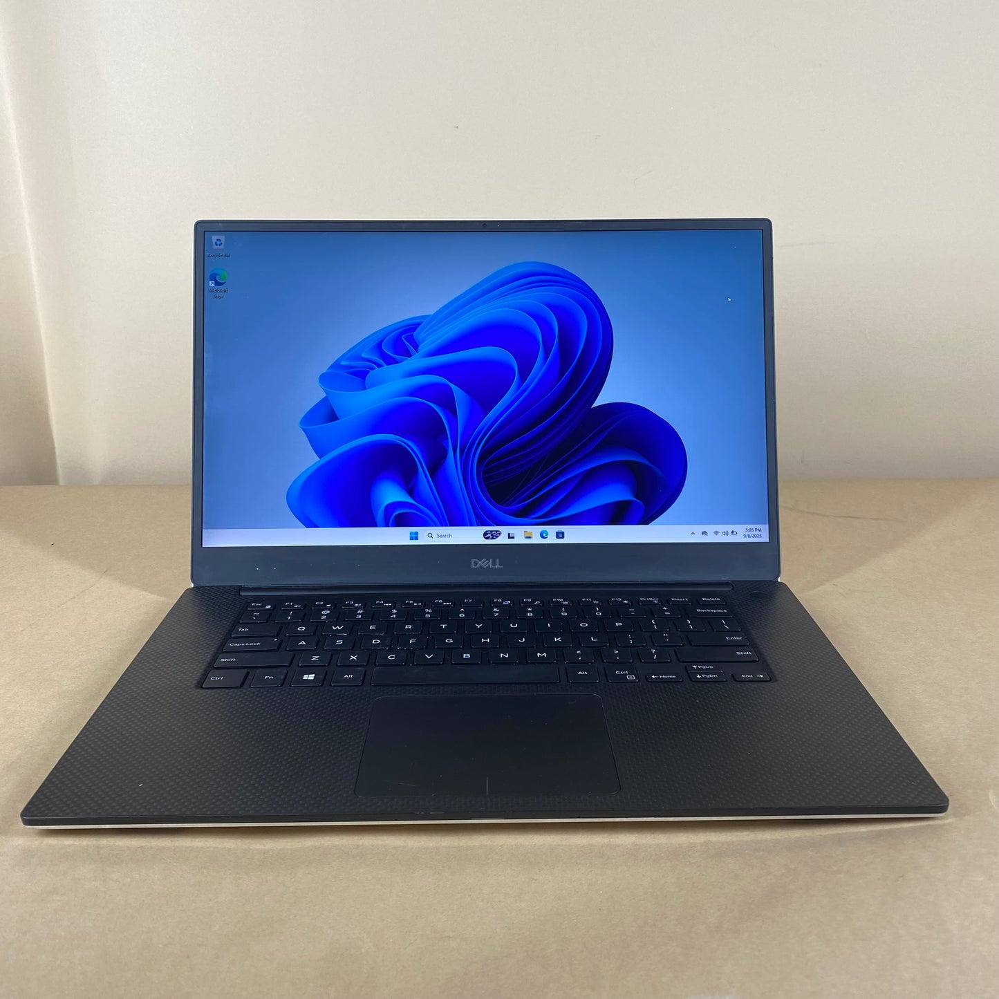 Dell XPS 15 7590 15.6" i7-9750H 2.5GHz 32GB RAM 512GB SSD GeForce GTX 1650