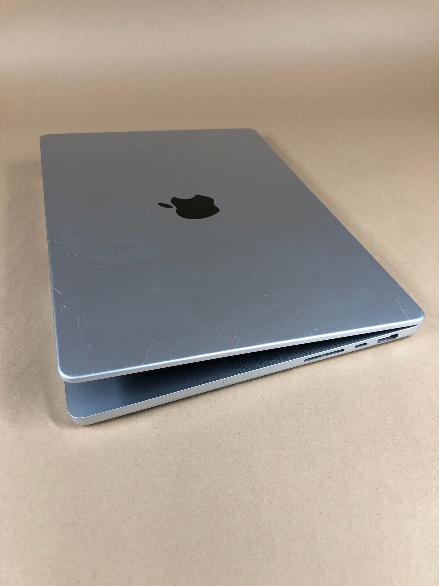 2023 Apple MacBook Pro 14" M2 Max 30C GPU 3.5GHz 32GB RAM 1TB SSD A2779