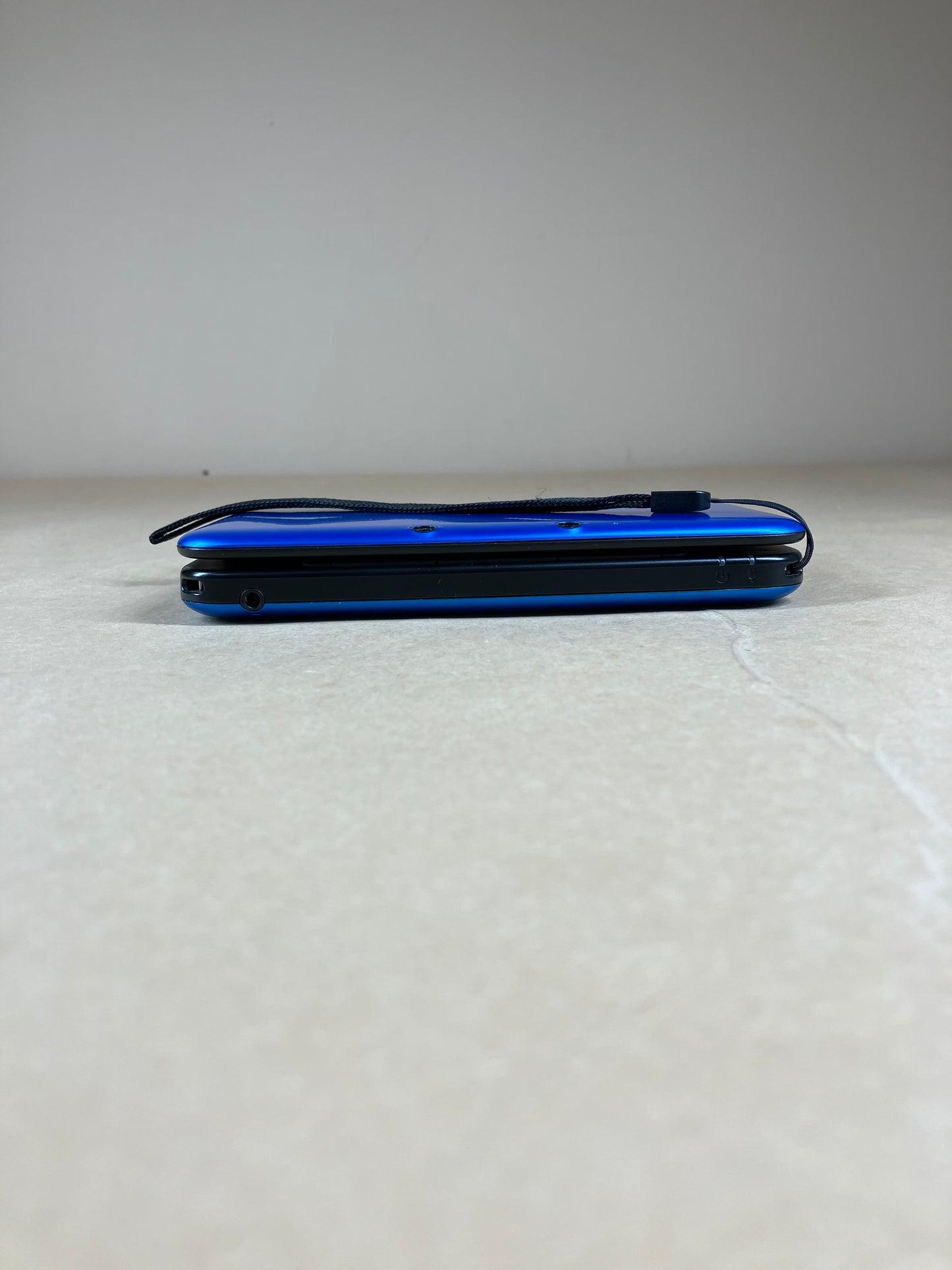 Nintendo 3DS XL Handheld Game Console SPR-001 Blue/Black