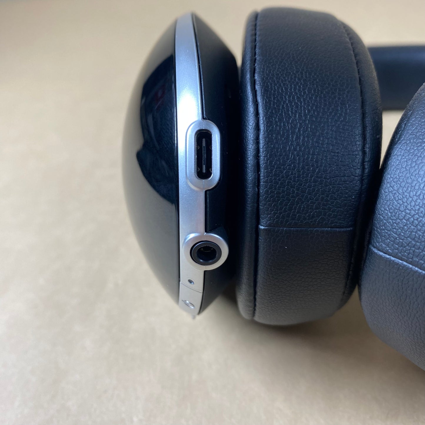 Mercedes-Benz 3D Sound NC 3D Sound Headphones Black A2238208604