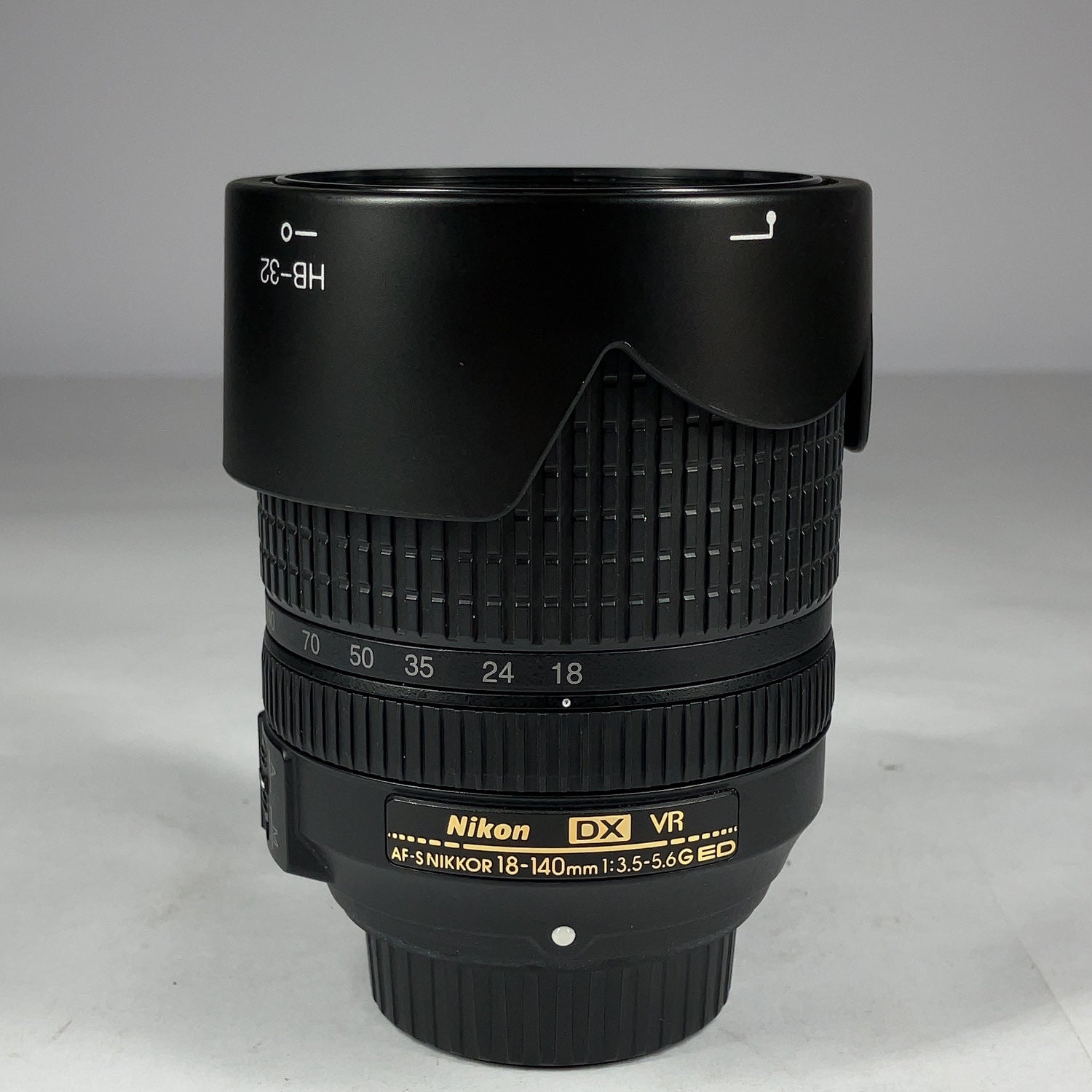 Nikon AF-S DX 18-140mm f/3.5-5.6G ED VR AF-S DX NIKKOR 18-140mm f