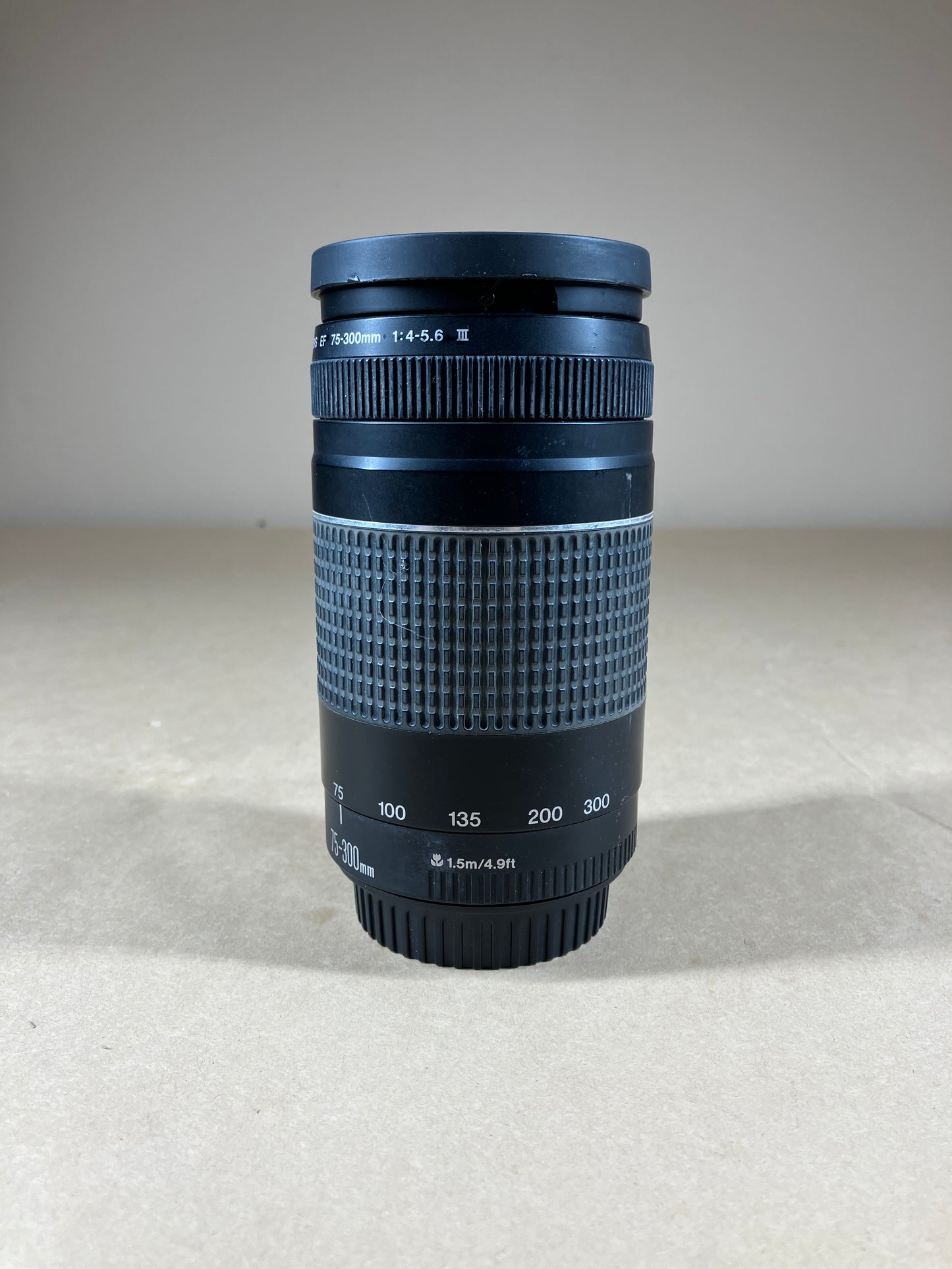 Canon EF Zoom Lens 70-300mm f/1.4-5.6 III