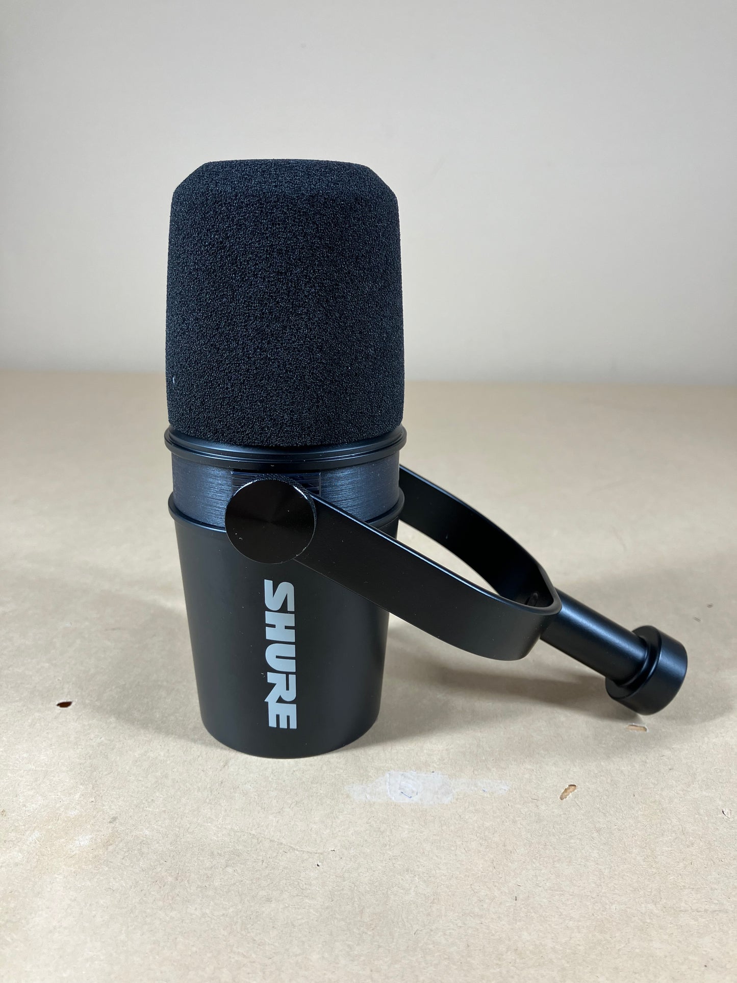 Shure MV7X Podcast Streaming Musians USB Microphone