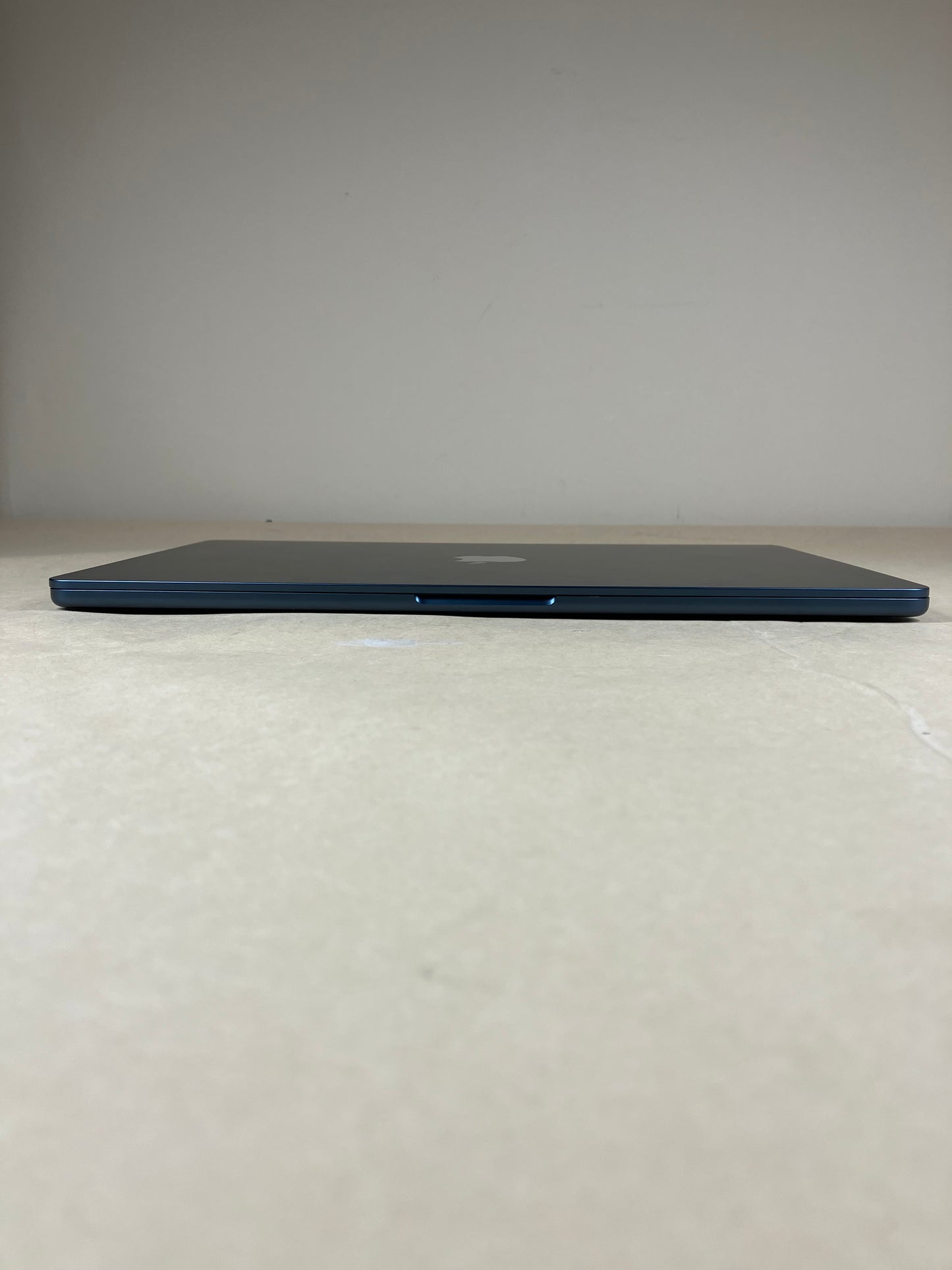 2024 Apple MacBook Air 15" M3 10C GPU 4.0GHz 8GB RAM 256GB SSD A3114