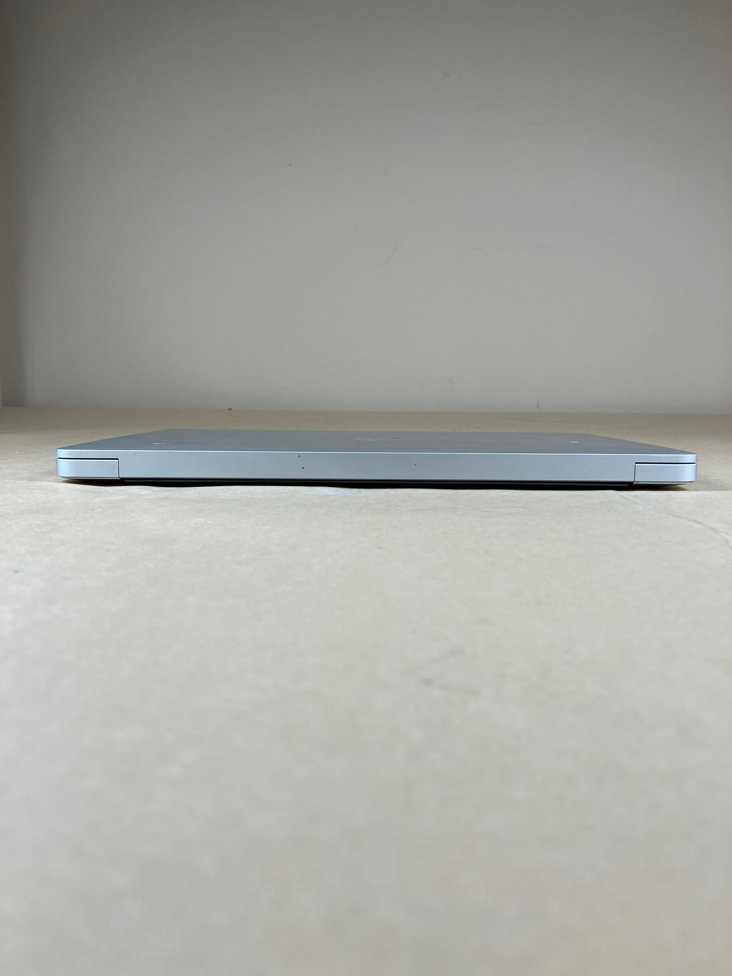 Broken Microsoft Surface Laptop 7 13" Snapdragon X Elite 16GB RAM 1TB SSD READ