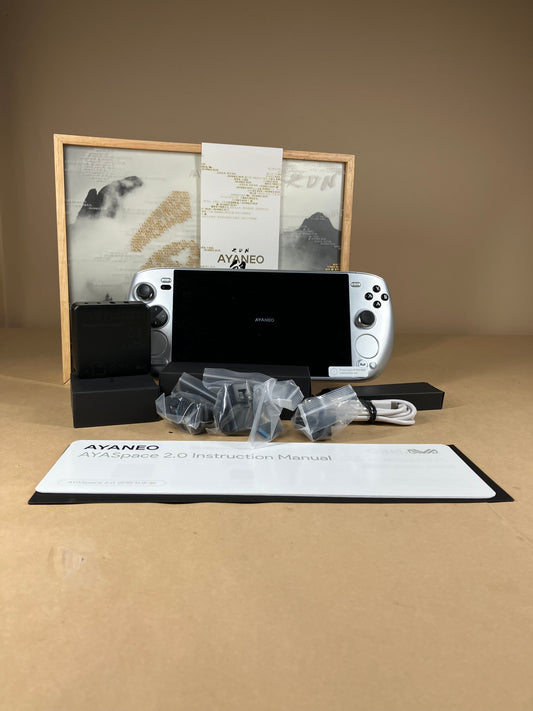AYANEO KUN Handheld Gaming PC AMD Ryzen 7 8840U 32GB RAM 4TB SSD Silver Wing