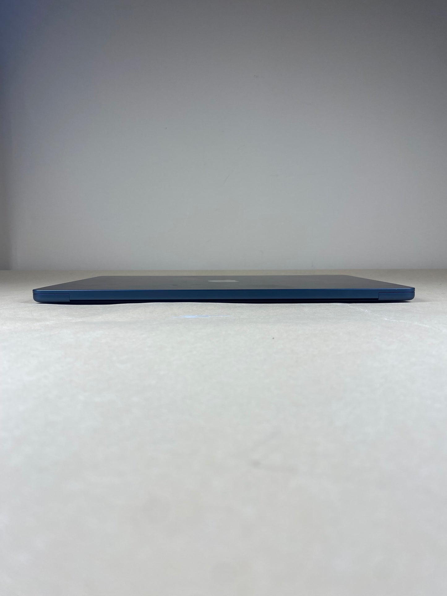 2025 Apple MacBook Air 15" M4 4.5GHz 16GB RAM 256GB SSD MW1L3LL/A
