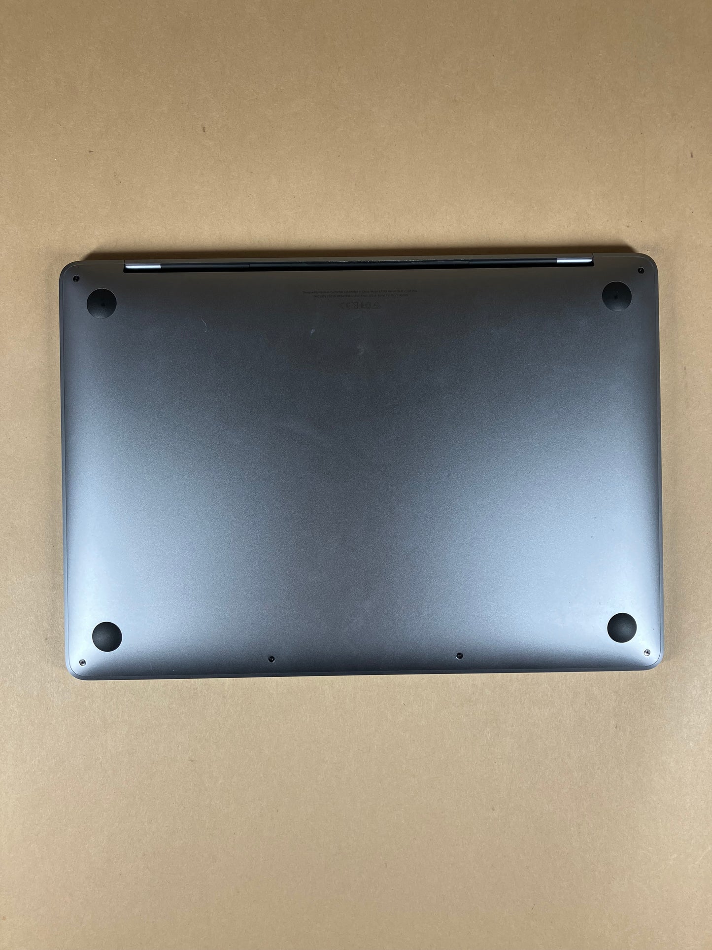 2020 Apple MacBook Pro 13.3" M1 8C GPU 3.2GHz 8GB RAM 256GB SSD MYD82LL/A