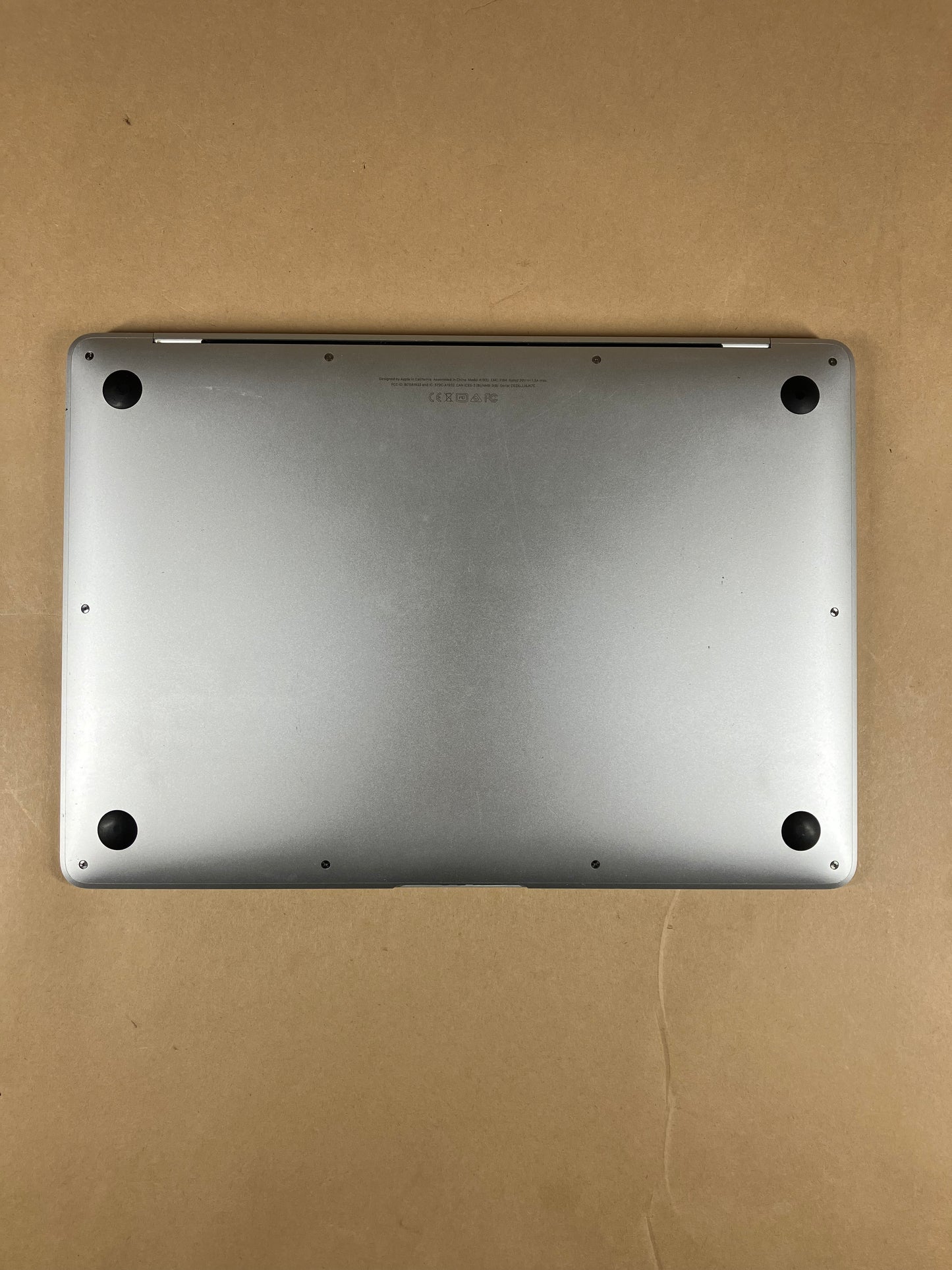 2018 Apple MacBook Air 13.3" i5 1.8GHz 8GB RAM 128GB SSD Silver A1932