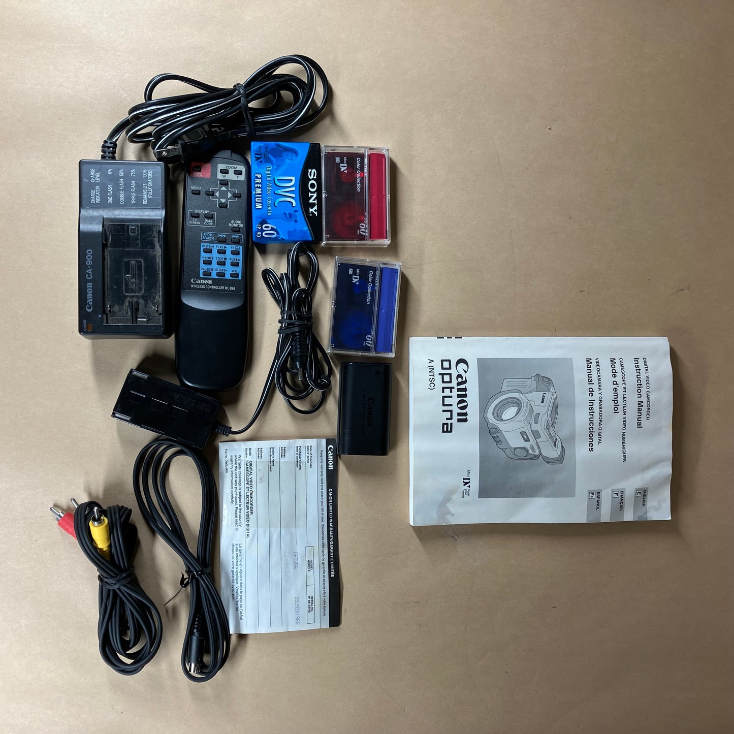 Canon Vintage Camera Progressive Scan CCD Camera and VCR OPTURA