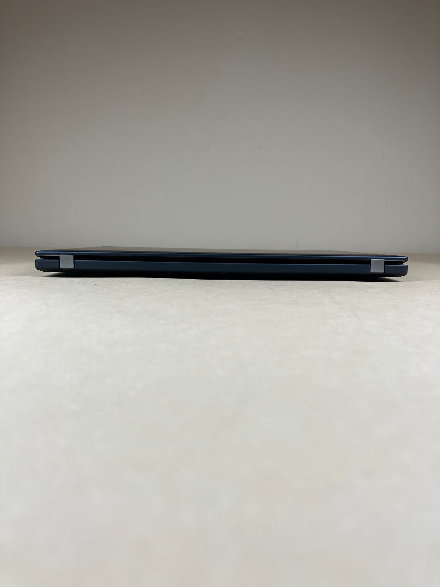 Lenovo ThinkPad T14S GEN 4 14" Ryzen 7 Pro 7840U 3.3GHz 16GB RAM 512GB SSD