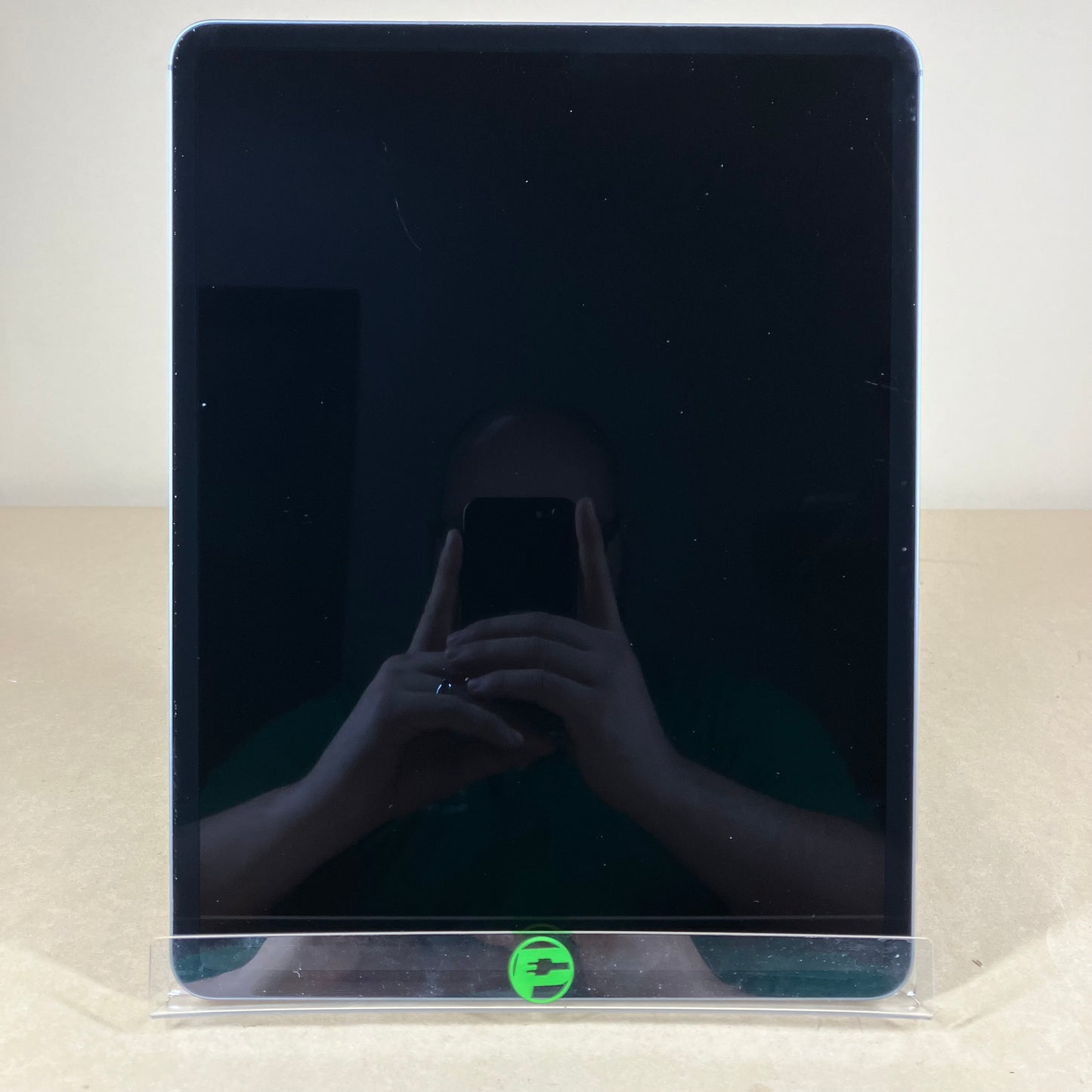 Factory Unlocked Apple iPad Air 13" M2 128GB Space Gray MV6Q3LL/A