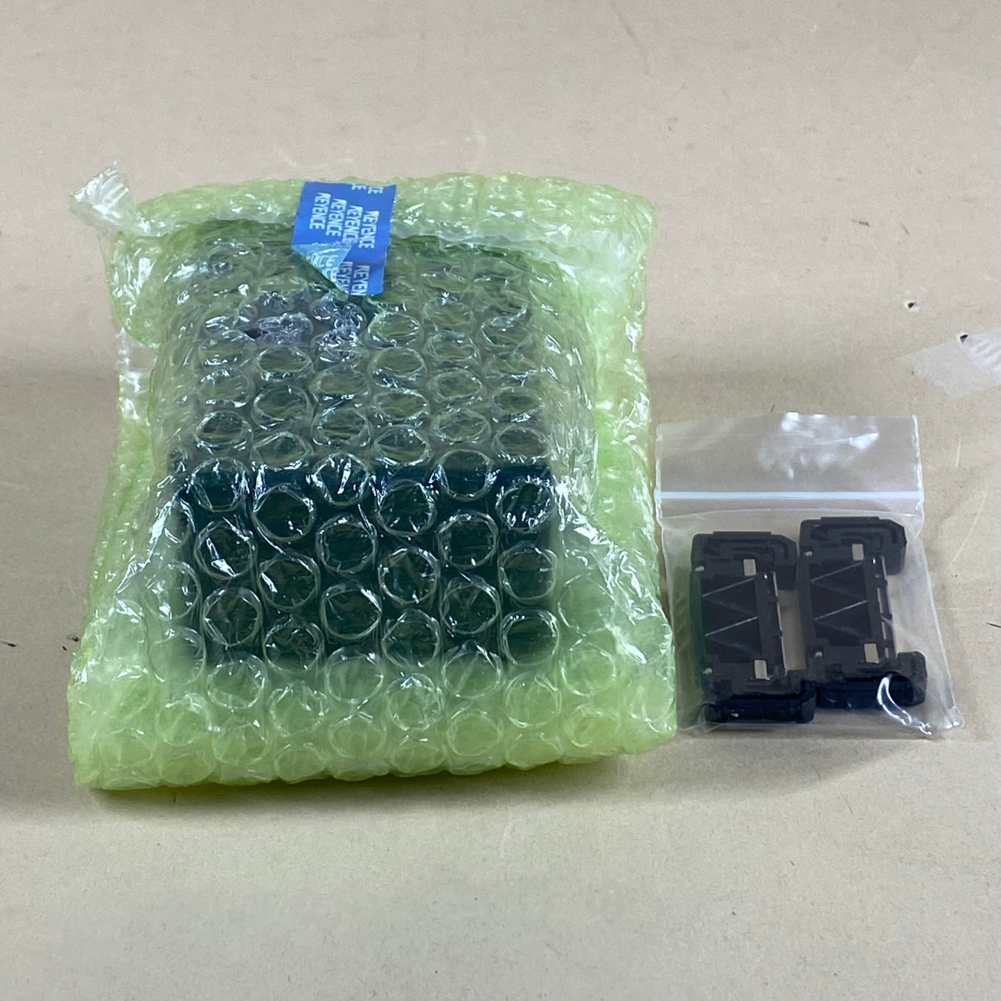 New Keyence IX-H2050 Sensor Amplifier Expansion Unit