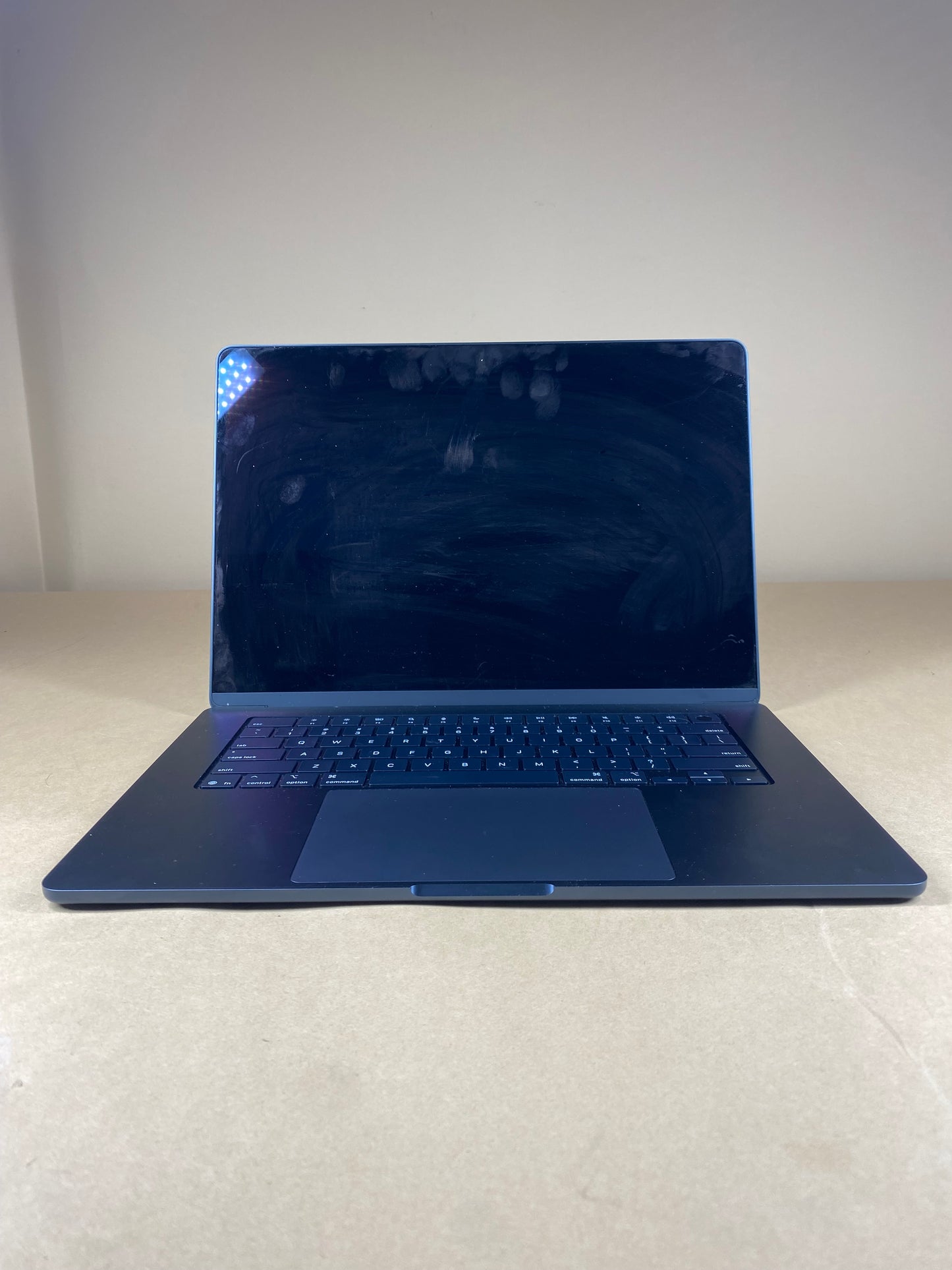 2025 Apple MacBook Air 15" M4 4.5GHz 16GB RAM 256GB SSD MW1L3LL/A