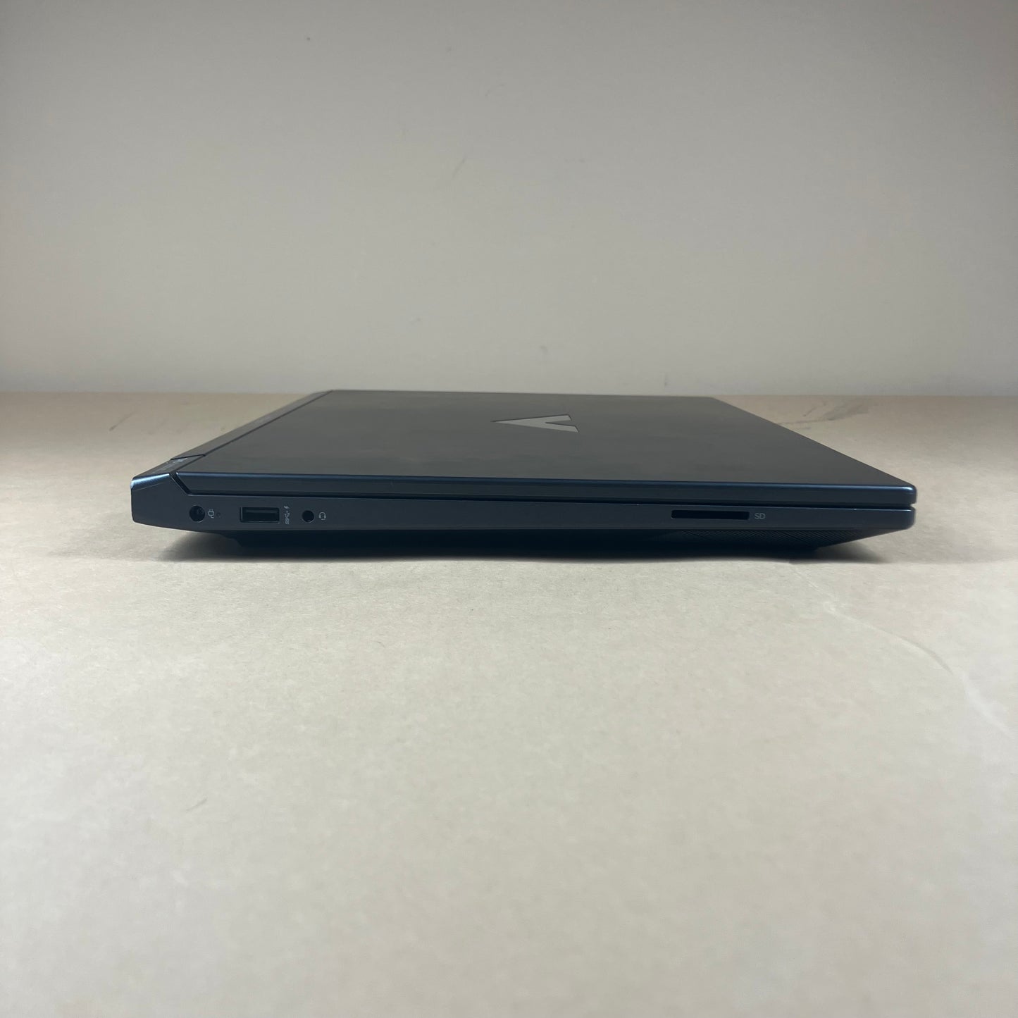 HP Victus 15-FA1029NR 15.6" i5-12450H 8GB RAM 512GB SSD GeForce RTX 2050