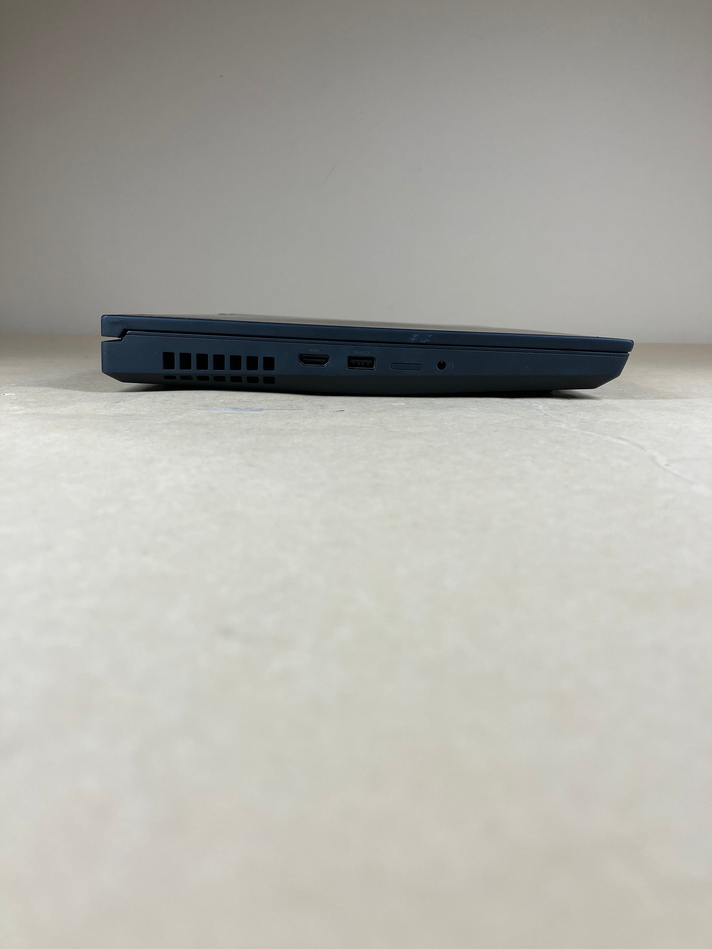 Lenovo ThinkPad P15 Gen 2i 15.6" i7-11800H 2.3GHz 32GB RAM 1TB SSD Quadro T1200