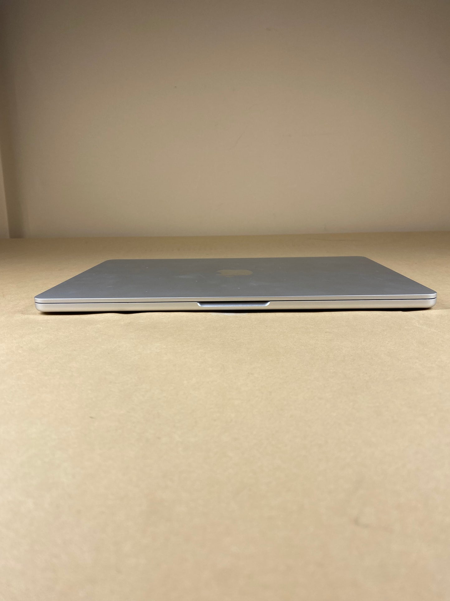 2024 Apple MacBook Air 13.6" M3 8C CPU 4.0GHz 16GB RAM 256GB SSD A3113