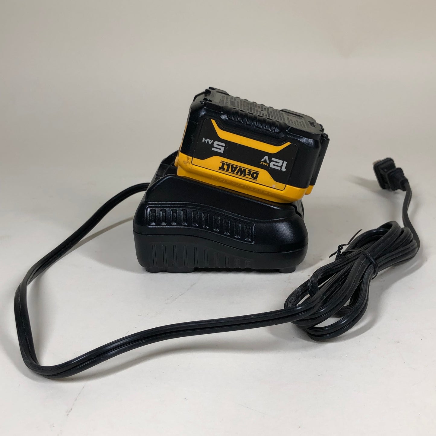 DeWalt DCB126 12V Max Lithium Ion Battery Pack with DCB107 Charger
