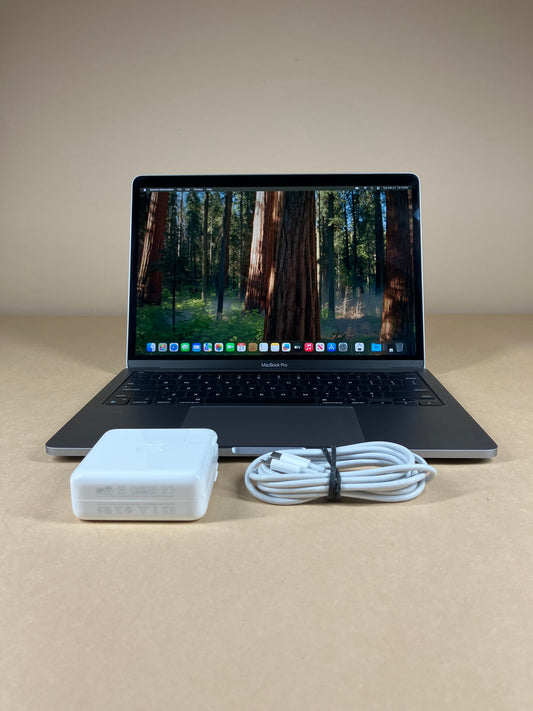 2020 Apple MacBook Pro 13.3" M1 8C GPU 3.2GHz 8GB RAM 256GB SSD MYD82LL/A