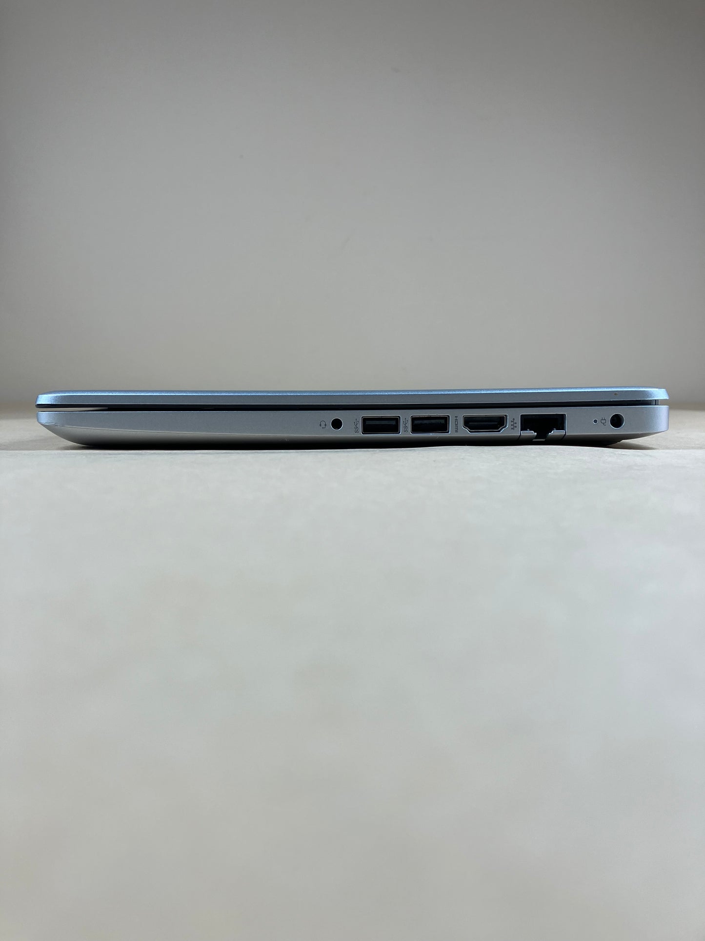 HP Laptop 14-CF2033WM 14" Pentium Silver N5030 1.1GHz 4GB RAM 128GB SSD