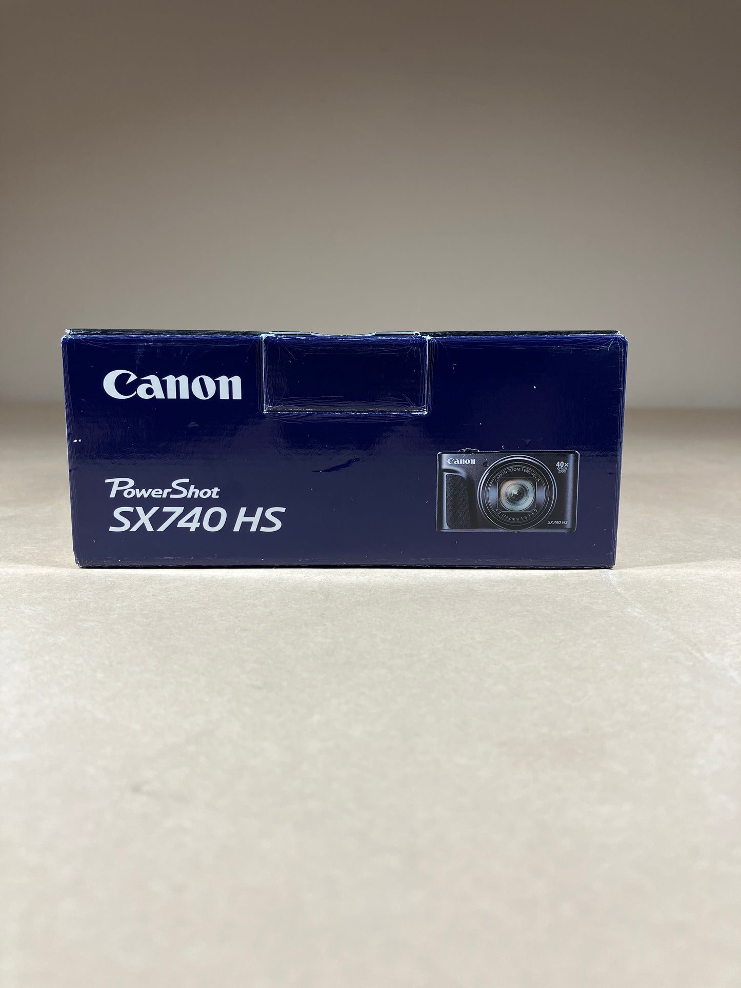 Canon PowerShot SX740 HS 20.3MP Digital Point-And-Shoot Camera