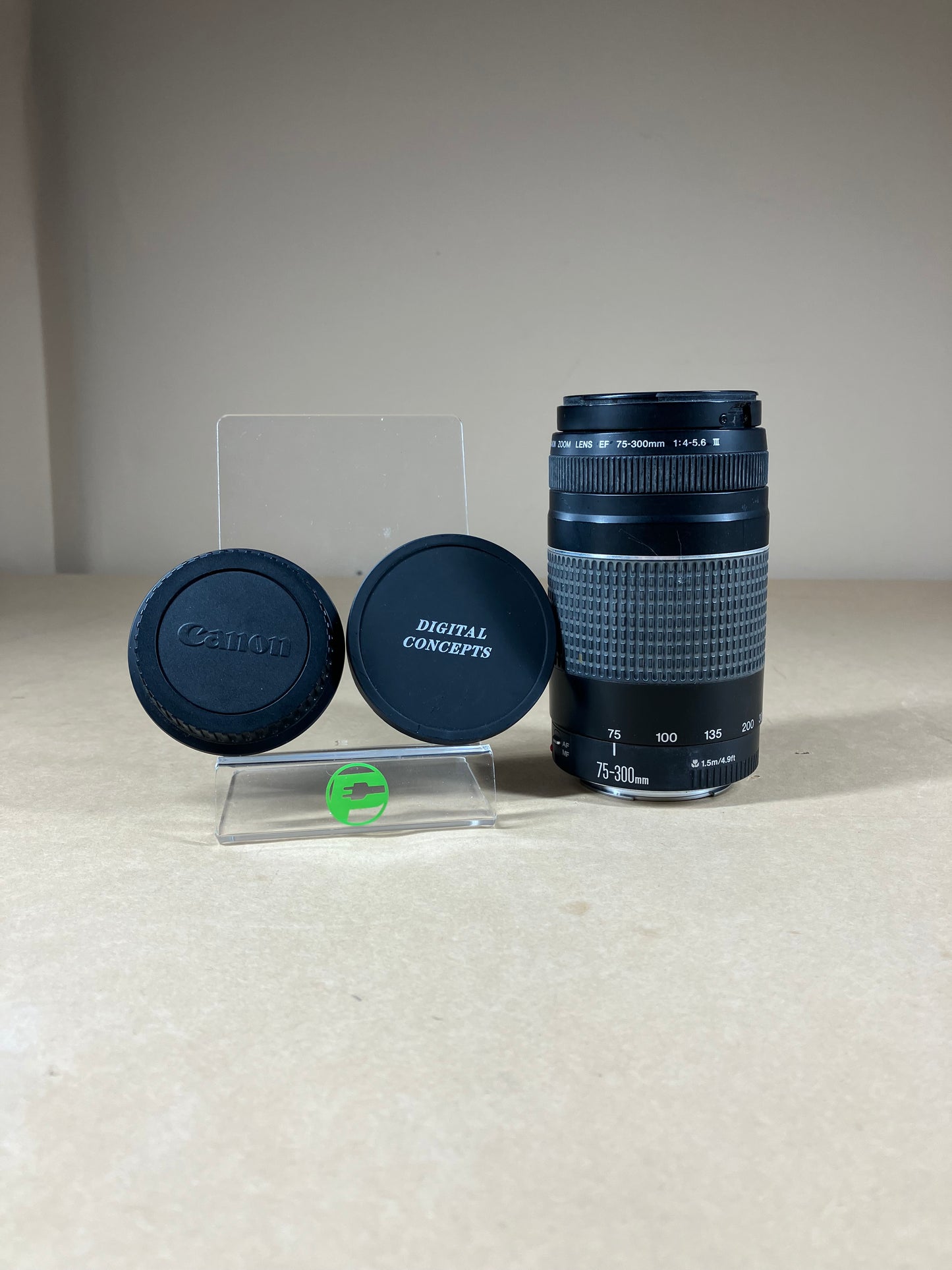 Canon EF Zoom Lens 70-300mm f/1.4-5.6 III