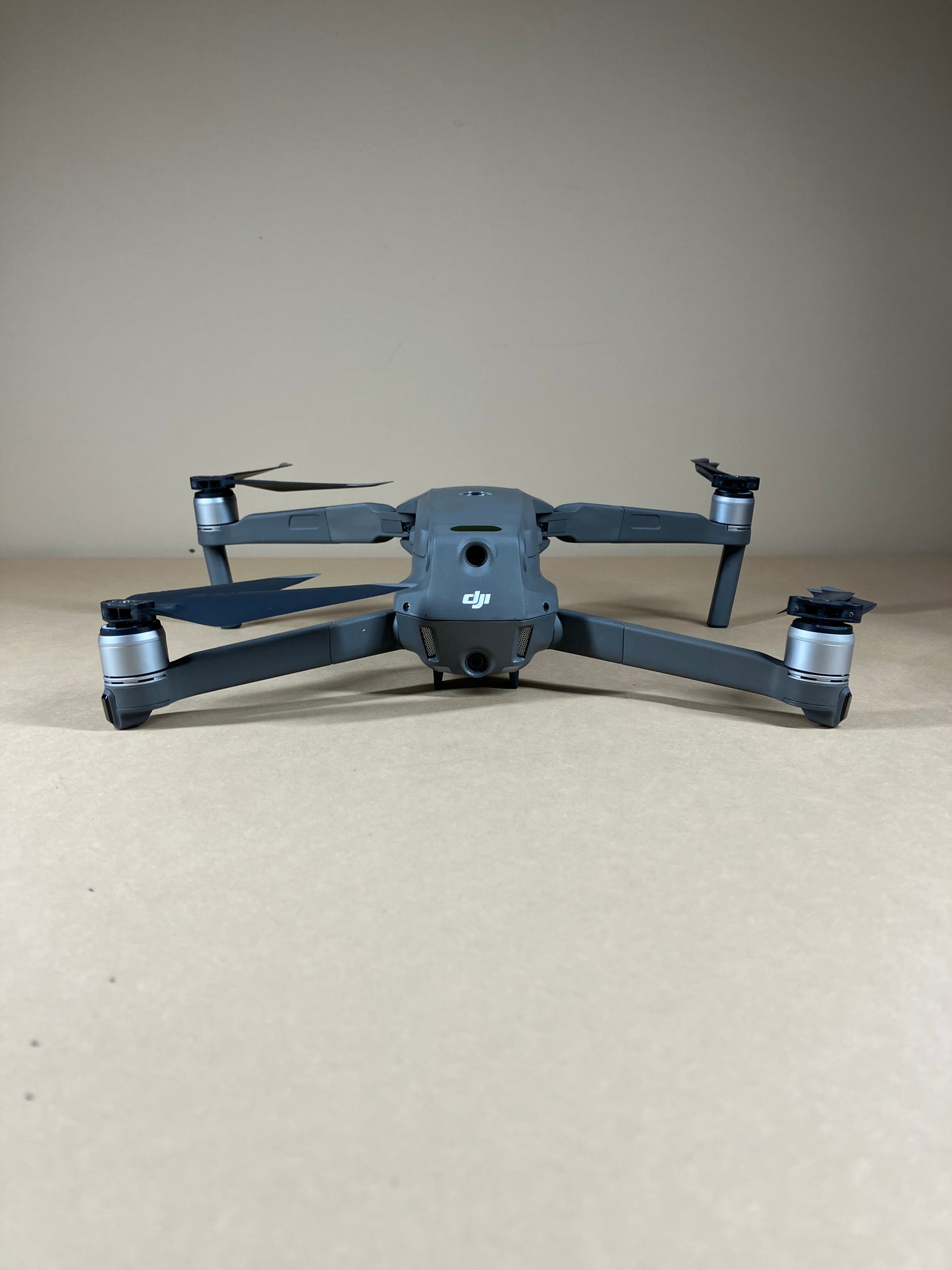 DJI Mavic 2 Pro 4K Quadcopter Camera Drone L1P Fly More Combo