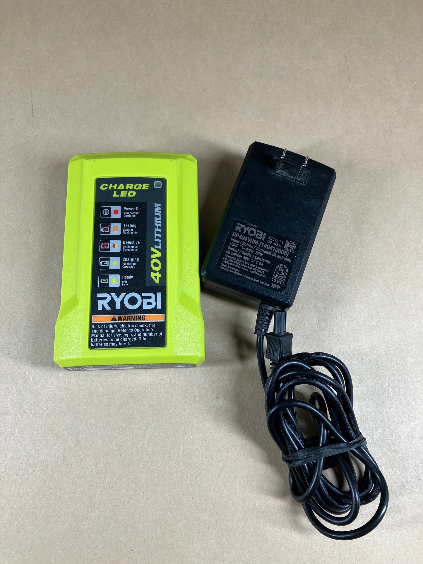 Ryobi 40V Lithium 4Ah Battery 0P40401 With Charger