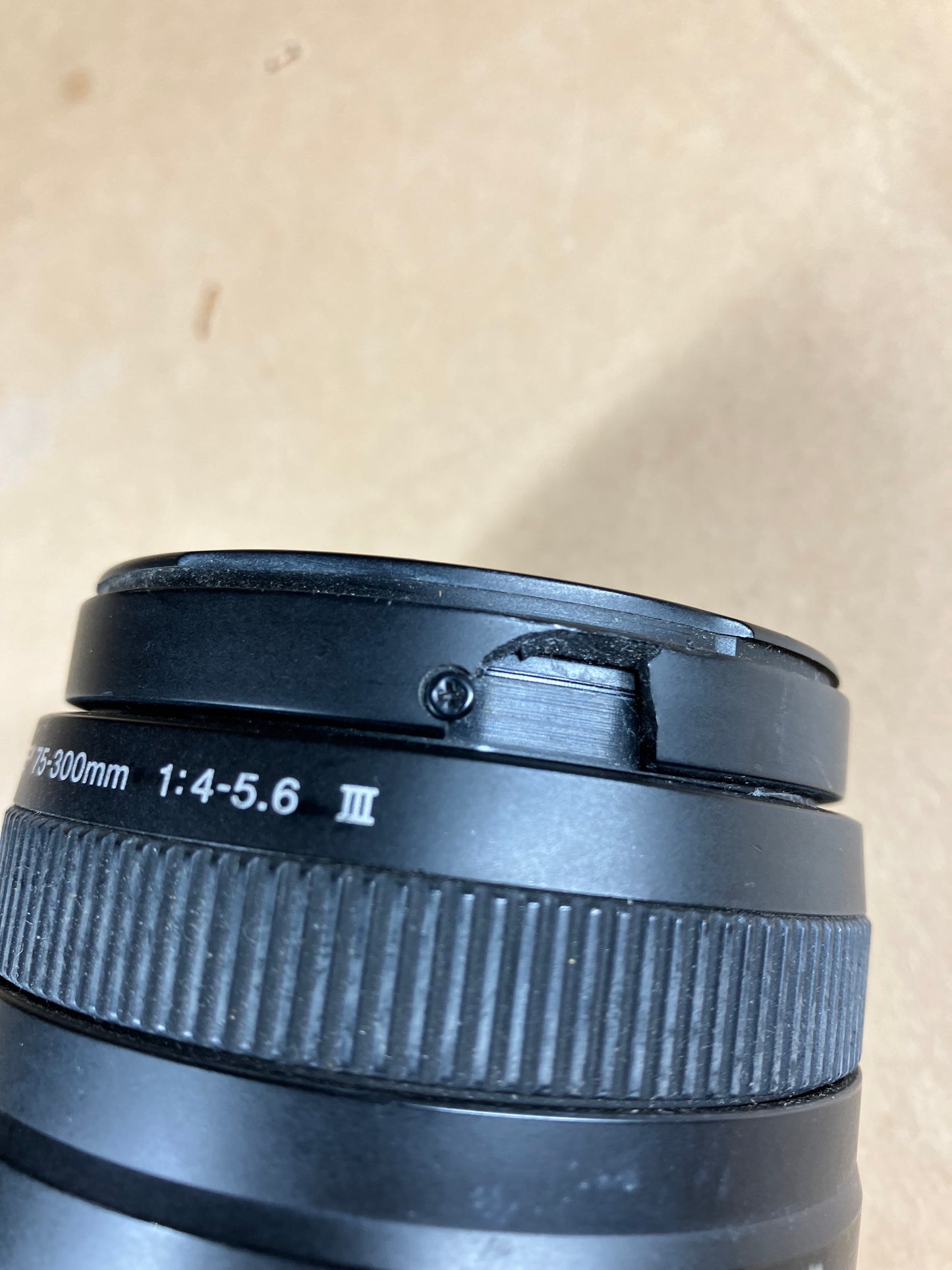 Canon EF Zoom Lens 70-300mm f/1.4-5.6 III