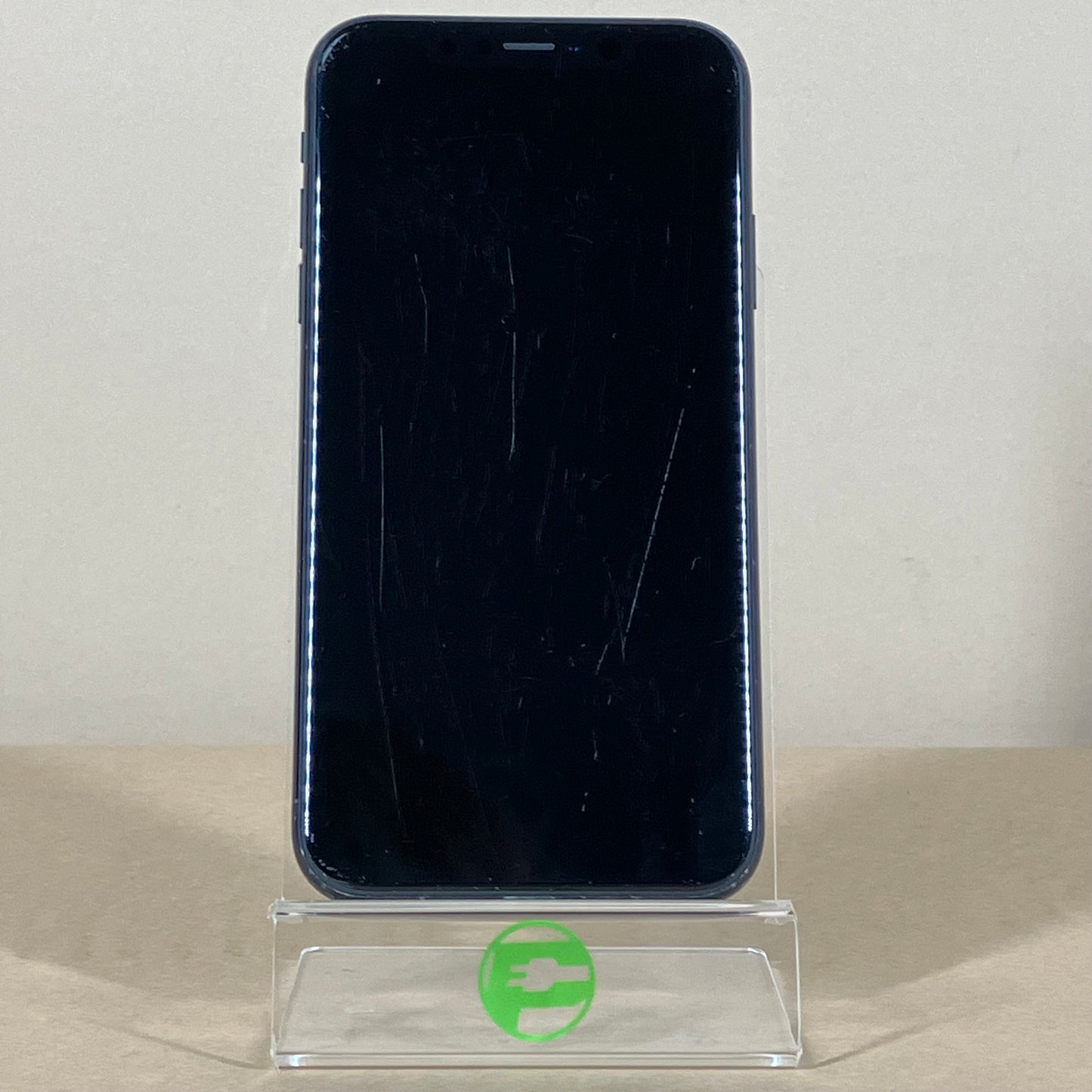 Broken Unlocked Apple iPhone XR 64GB 16.6.1 MT2E2LL/A Battery Bright Spots