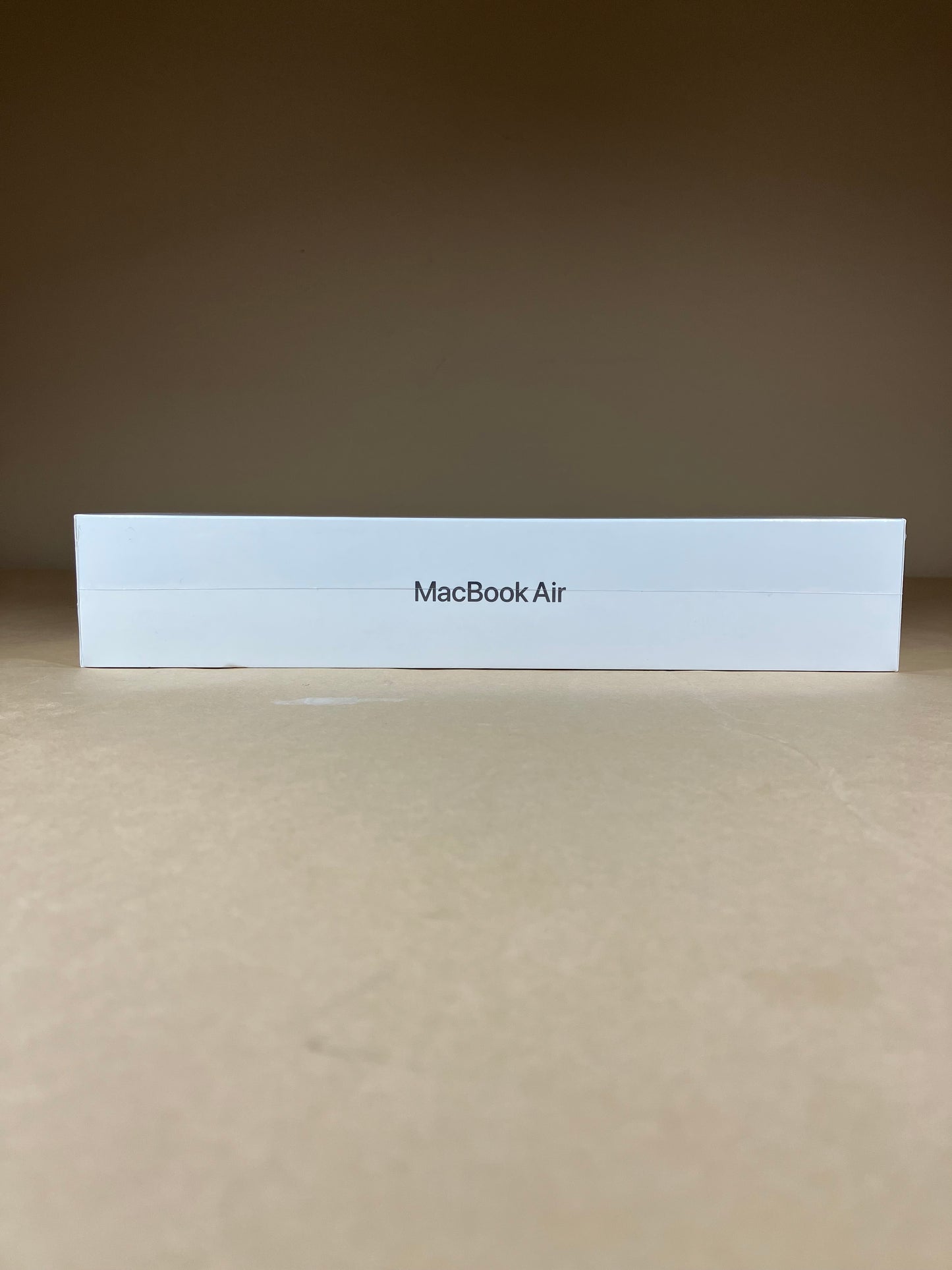 New 2020 Apple MacBook Air 13.3" M1 7C GPU 3.2GHz 8GB RAM 256GB SSD A2337