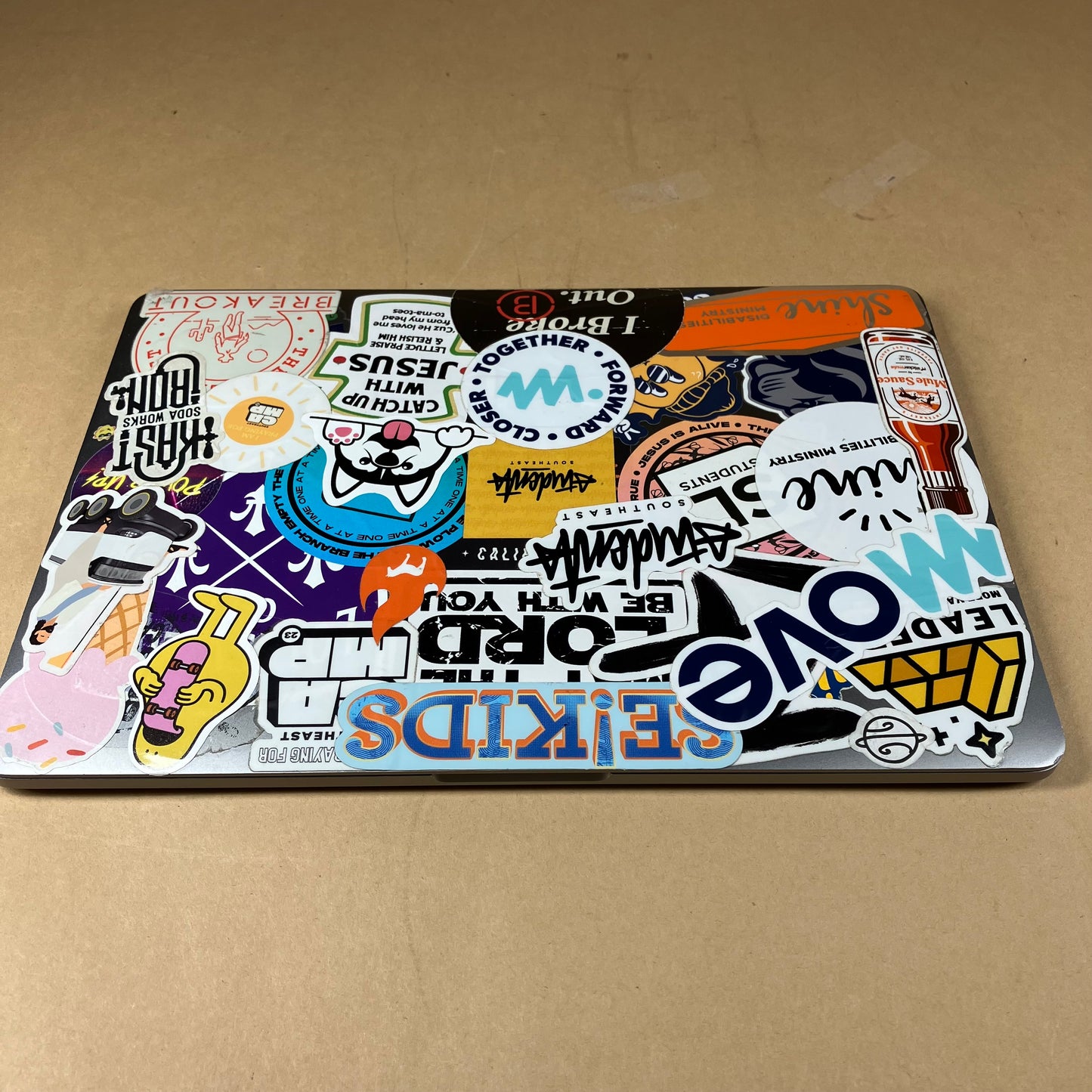 2019 Apple MacBook Air 13.3" i5 2.4GHz 16GB RAM 256GB SSD Space Gray