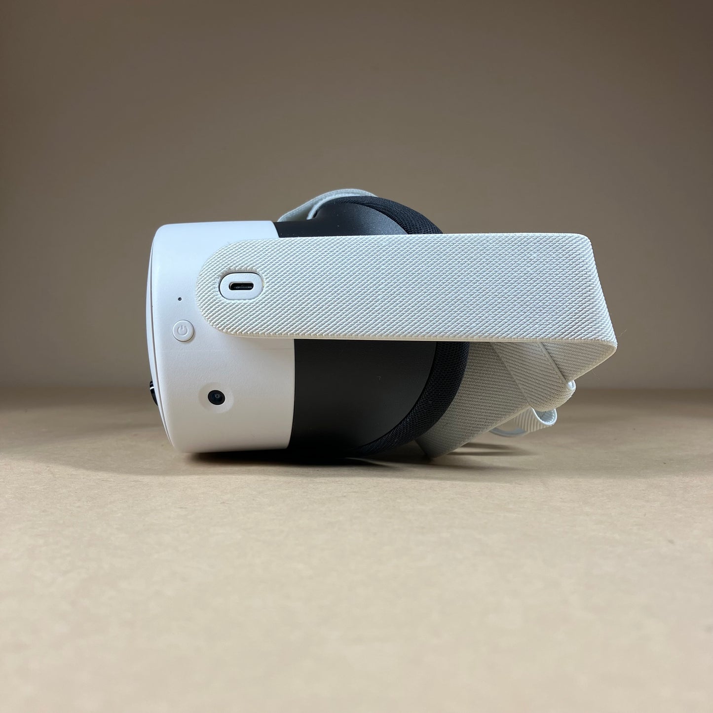 Meta Quest 3S 128GB Standalone All-in-One VR Headset