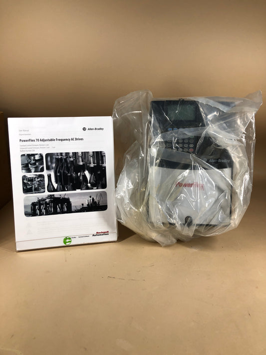 New Allen-Bradley A-B 20AD011A3AYYANC1 PowerFlex 70 AC Drive 480V
