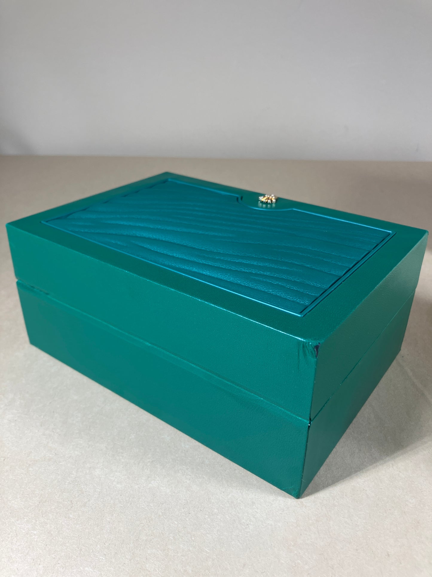 Rolex Watch Box SA - Geneve Suisse 39139.04 OYSTER M Green Wave