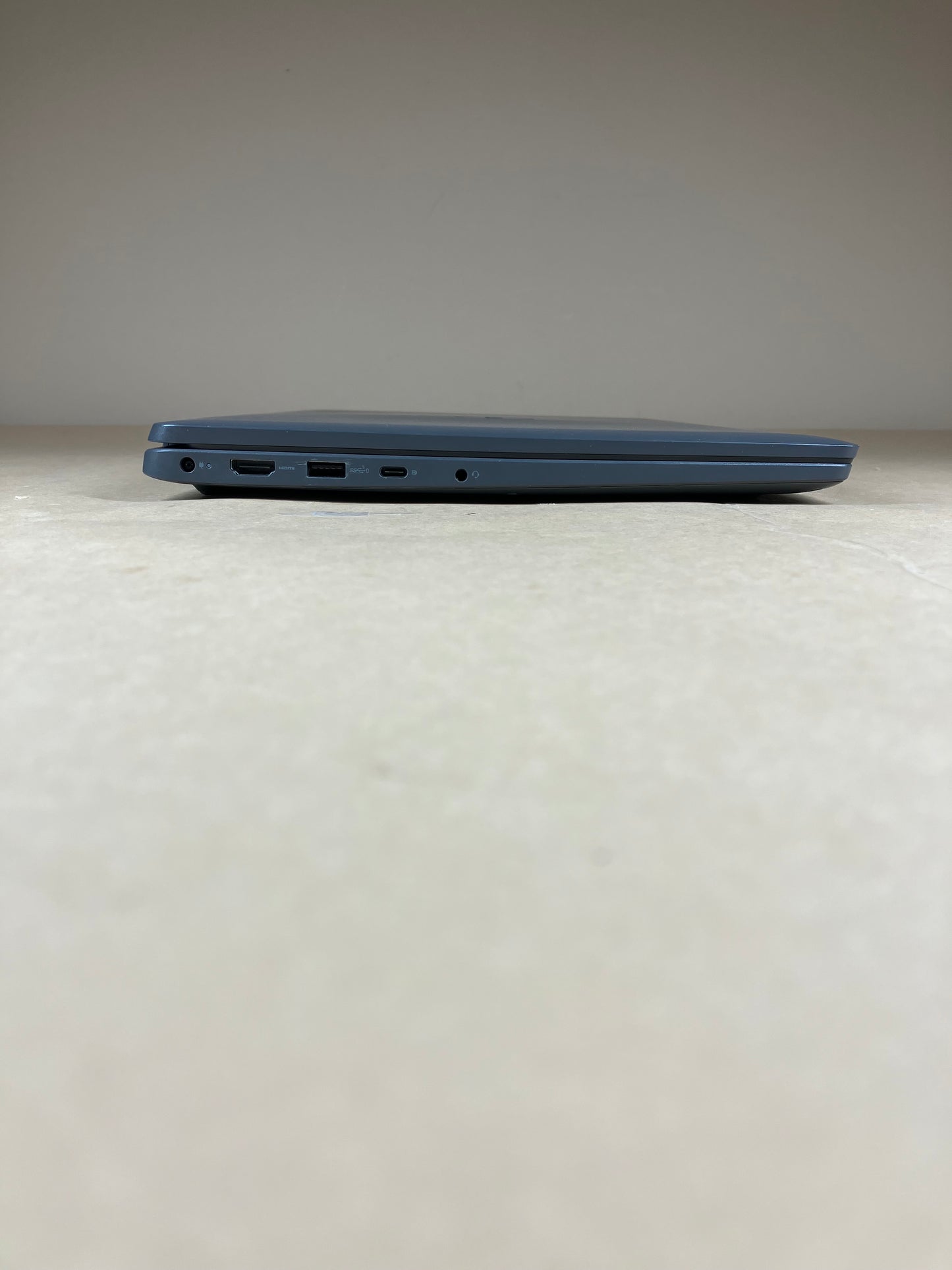 Dell Latitude 3540 15.6" i7-1355U 1.7GHz 16GB RAM 512GB SSD