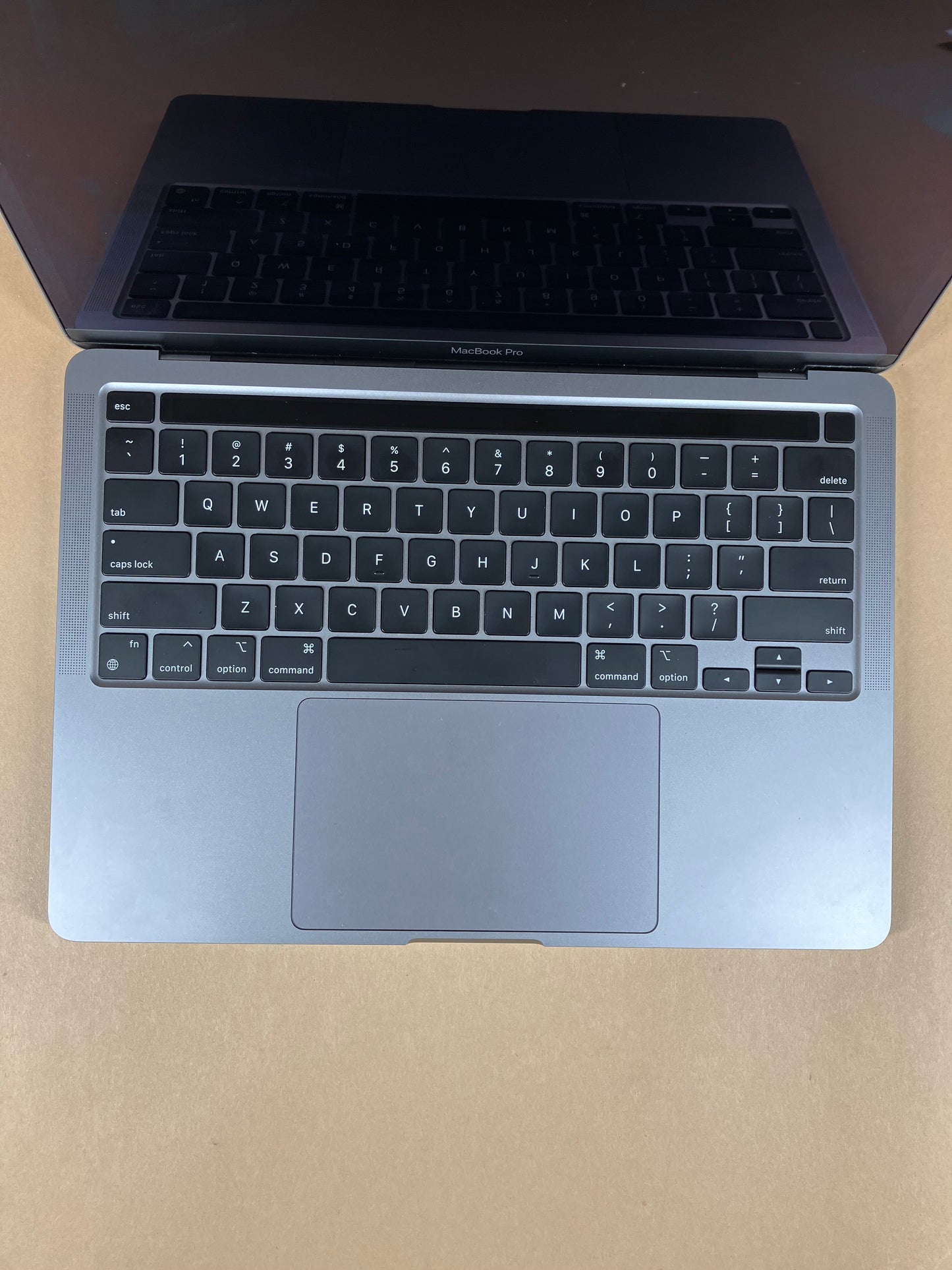 2020 Apple MacBook Pro 13.3" M1 8C GPU 3.2GHz 8GB RAM 256GB SSD MYD82LL/A