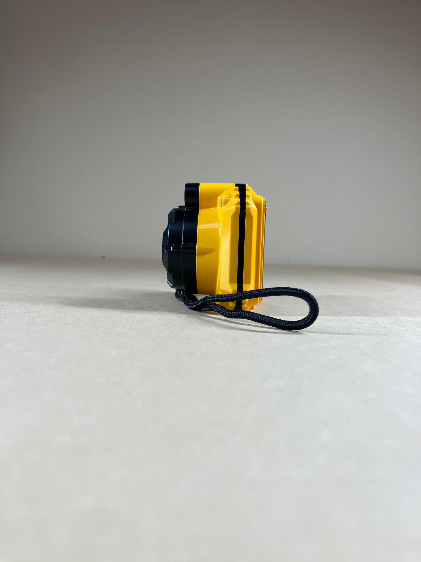 Kodak PIXPRO WPZ2 16.0MP Waterproof Shockproof Digital Camera