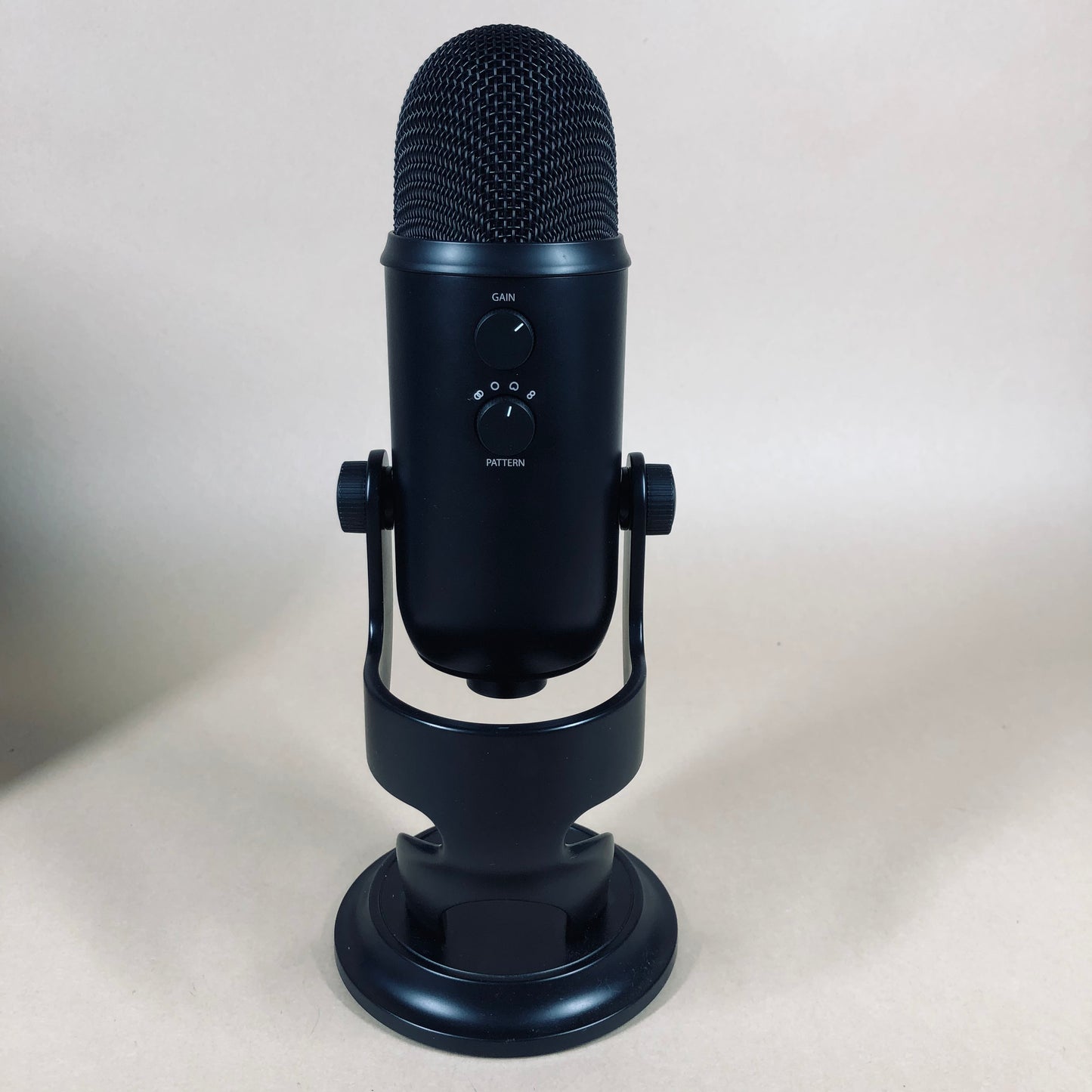Logitech Blue Yeti Podcasting Streaming Microphone USB