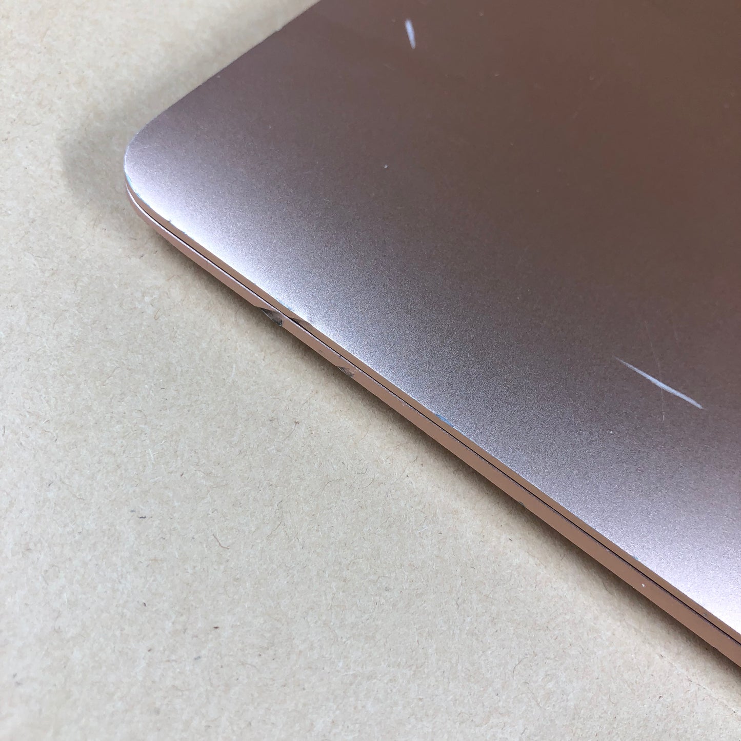 2018 Apple MacBook Air 13.3" i5 1.6GHz 8GB RAM 128GB SSD Rose Gold A1932