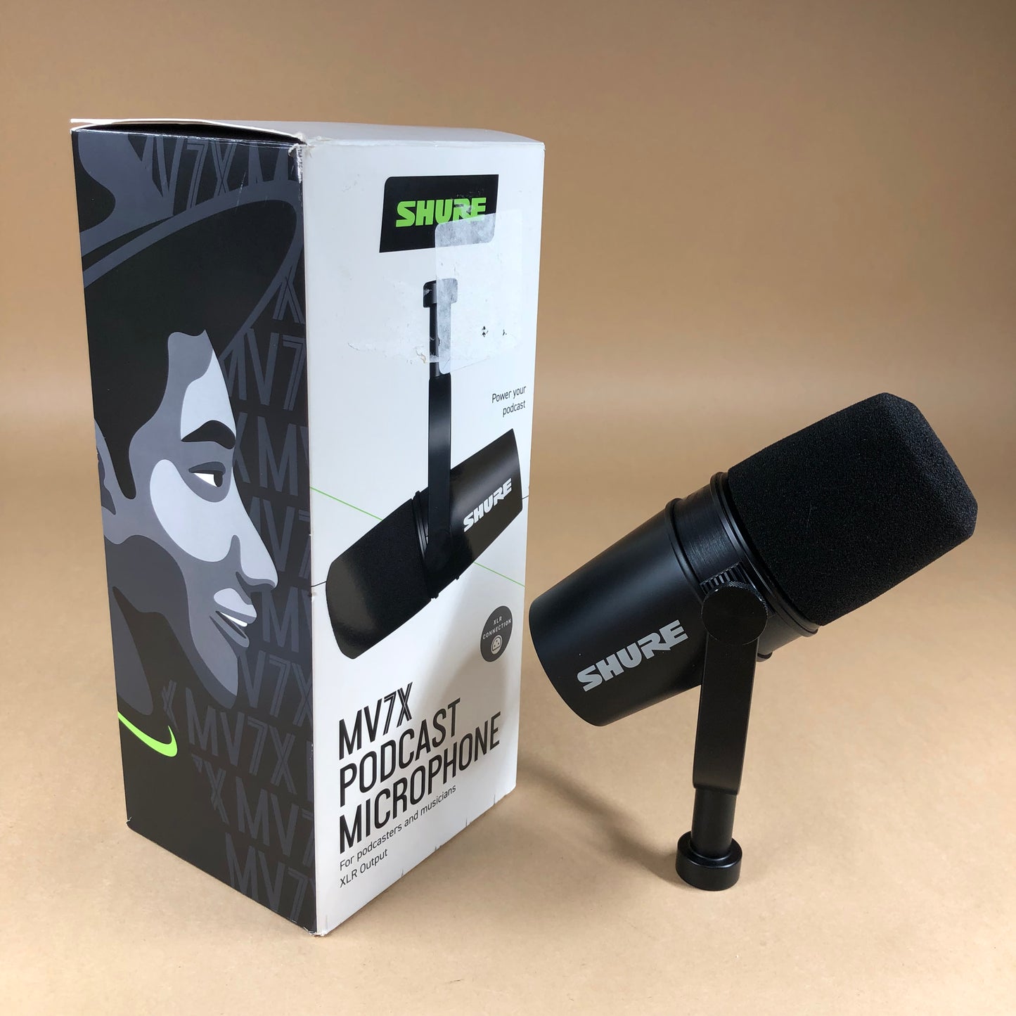 Shure MV7X 50 Hz to 16,000 Hz Podcast Microphone