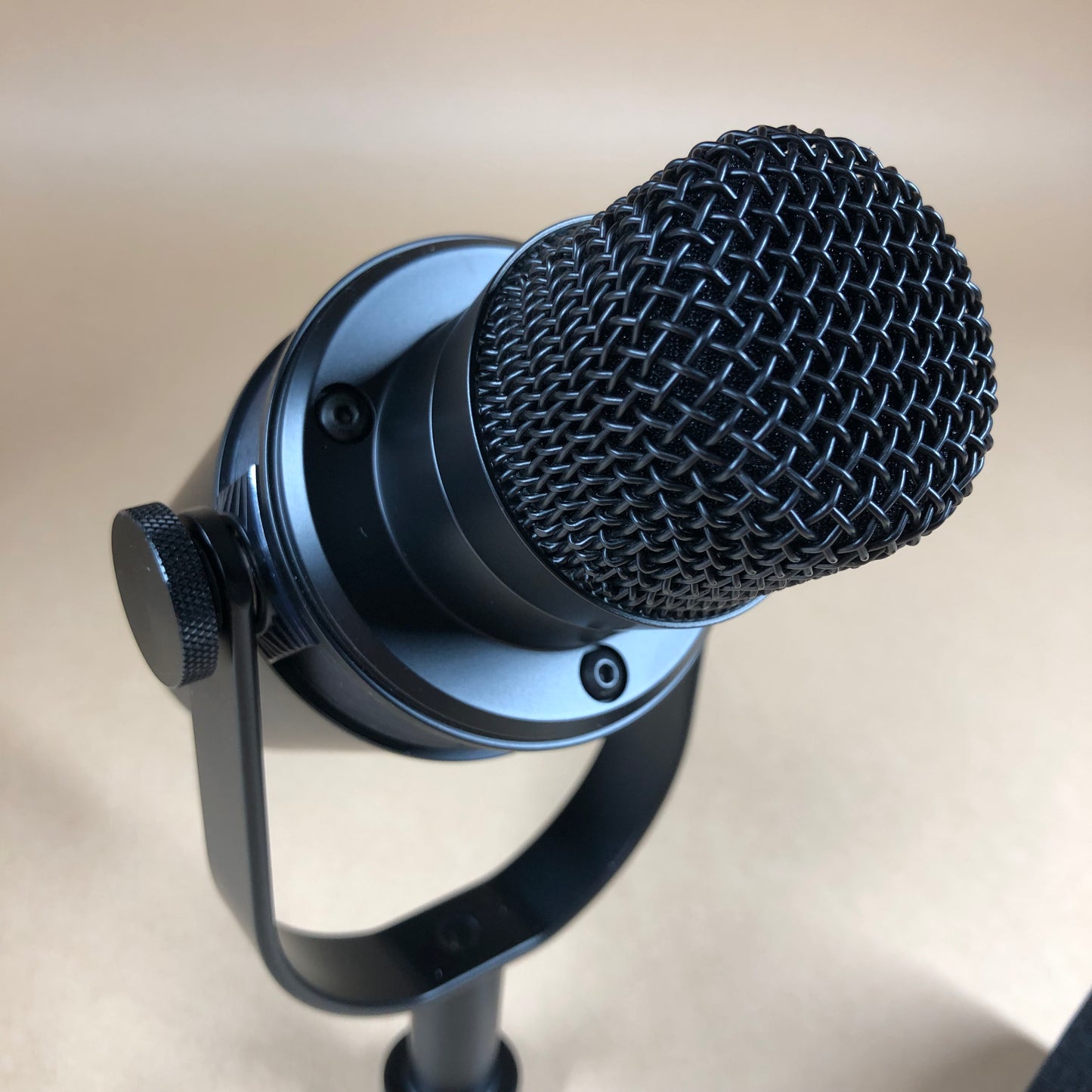 Shure MV7X 50 Hz to 16,000 Hz Podcast Microphone