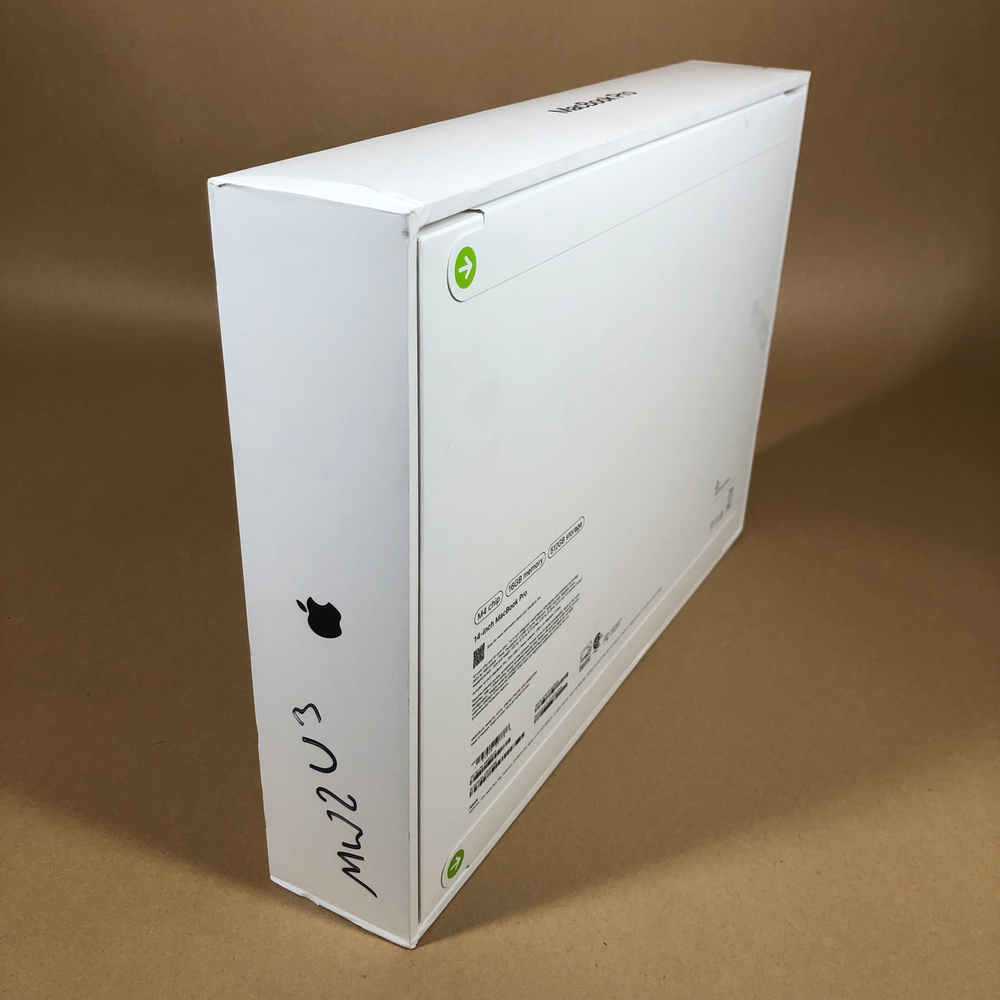 New 2024 Apple MacBook Air 14" M4 10C GPU 4.5GHz 16GB RAM 512GB SSD MW2U3LL/A