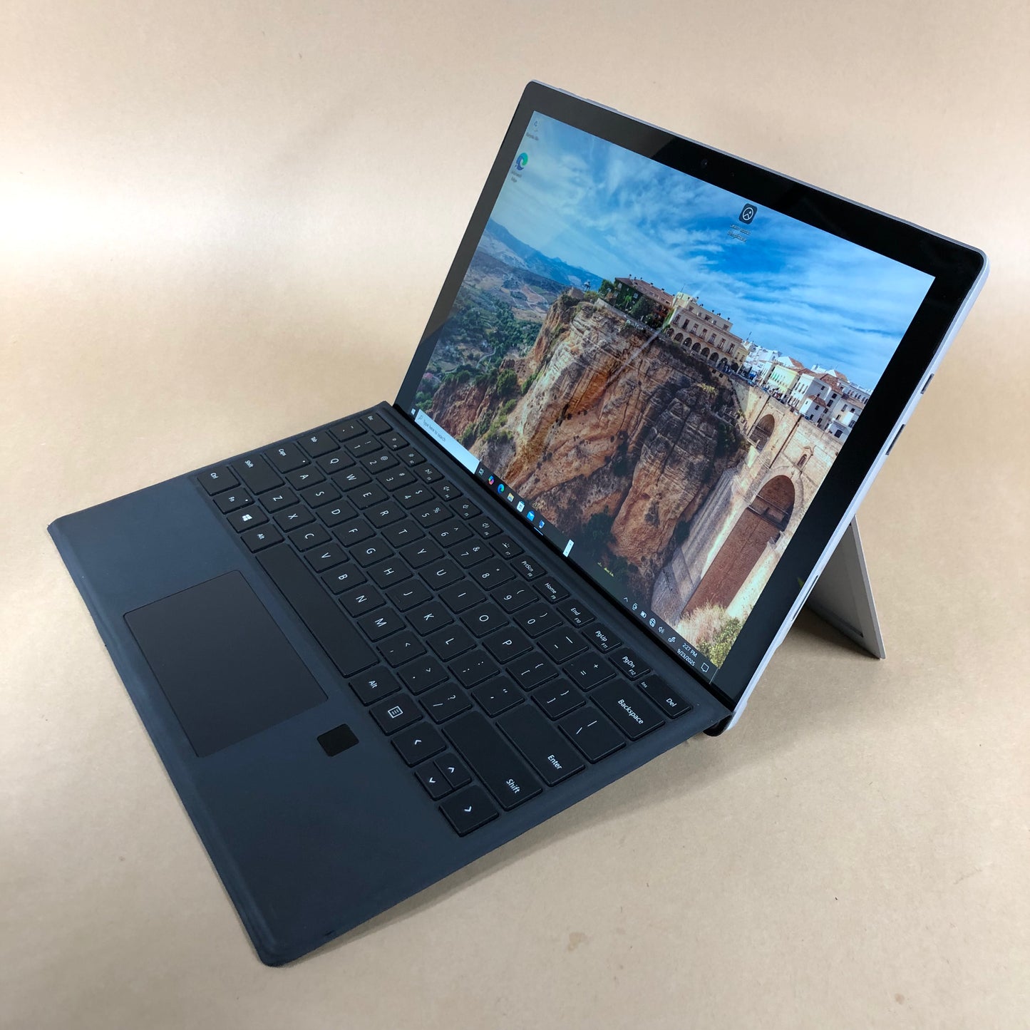 Microsoft Surface Pro 5 1807 12.3" i5-7300U 2.6GHz 4GB RAM 128GB SSD
