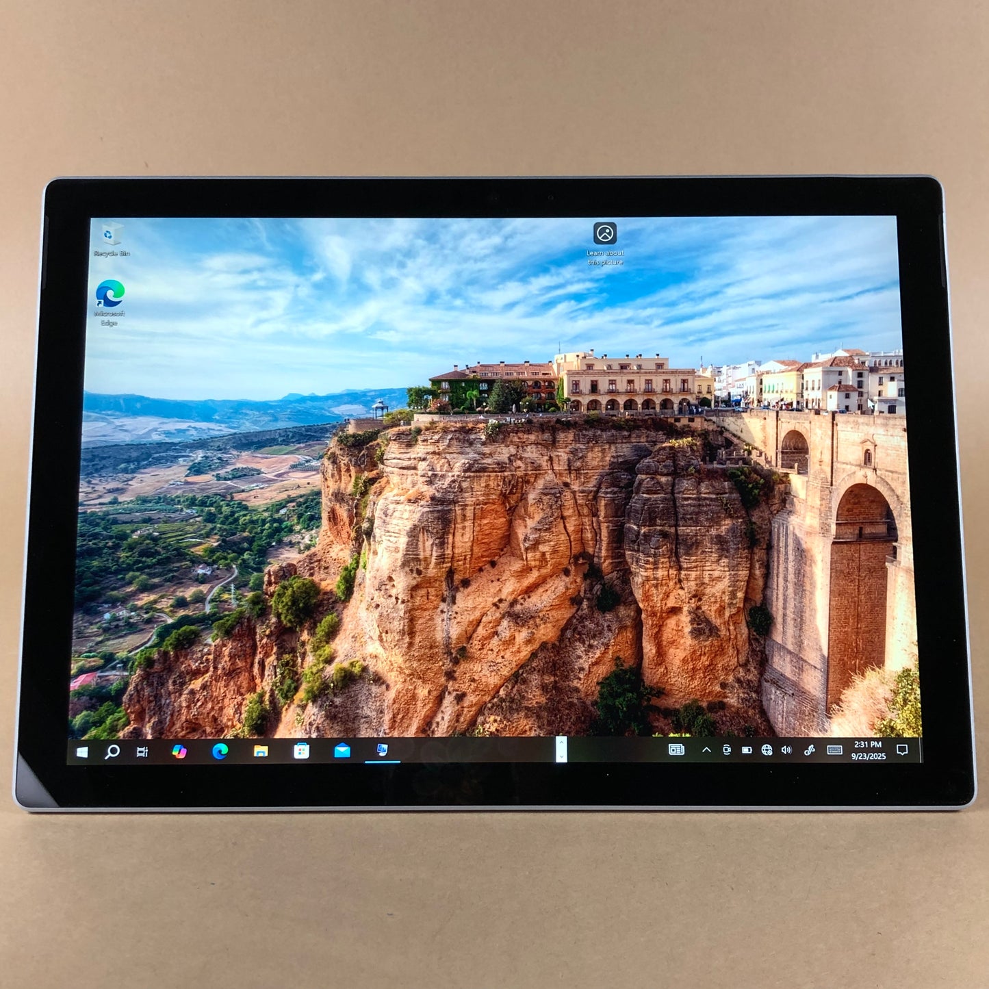 Microsoft Surface Pro 5 1807 12.3" i5-7300U 2.6GHz 4GB RAM 128GB SSD