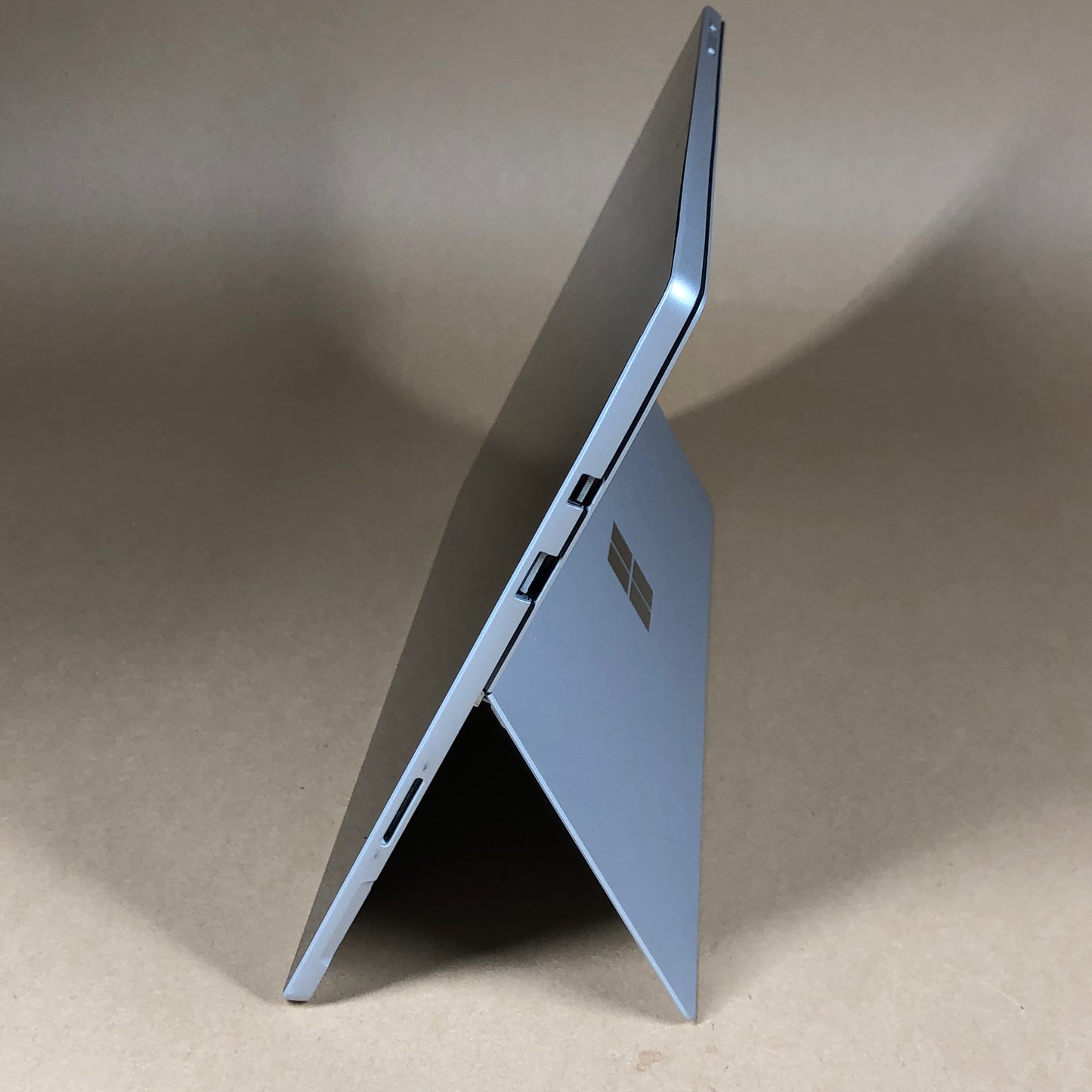 Microsoft Surface Pro 5 1807 12.3" i5-7300U 2.6GHz 4GB RAM 128GB SSD