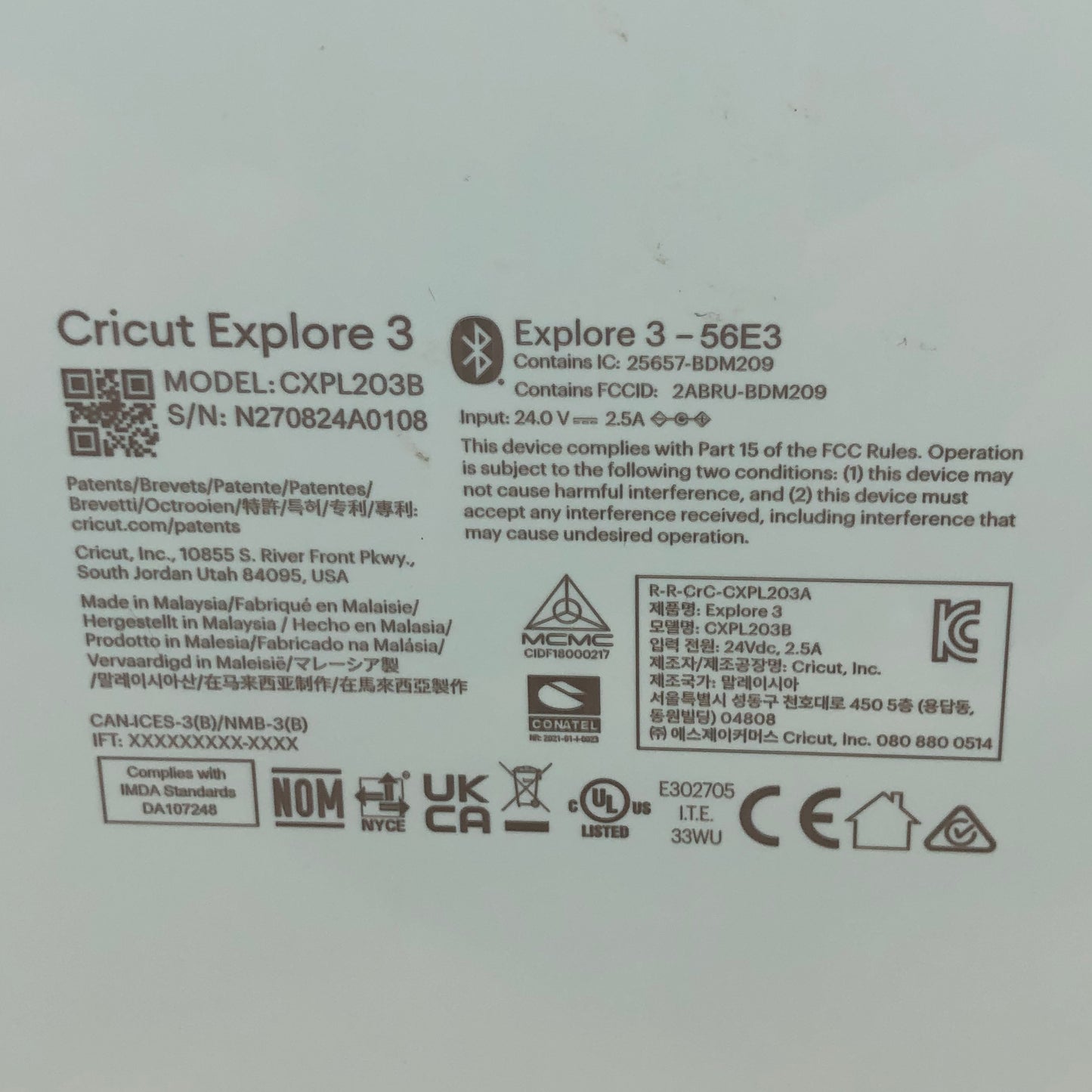 Cricut Explore 3 Cutter CXPL203B With Extras