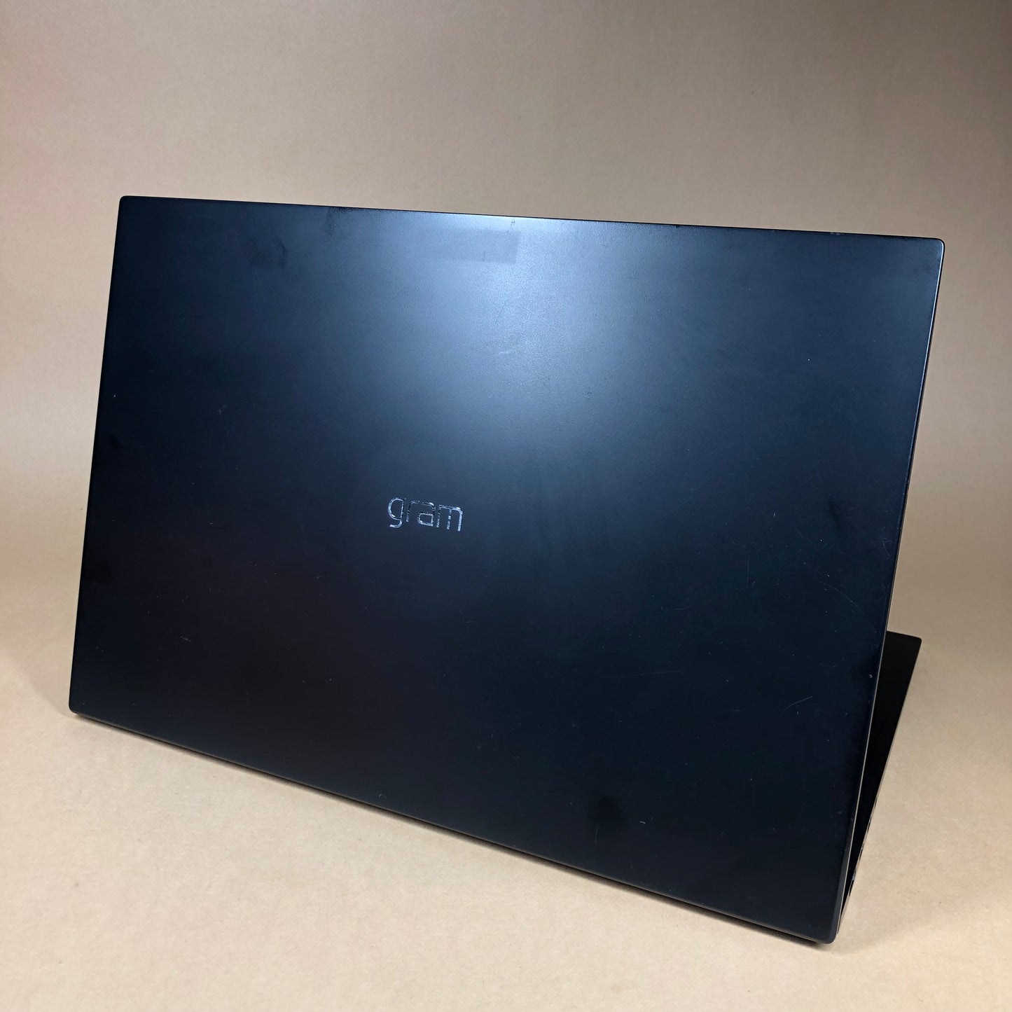 LG Gram 17Z95P 17" i7-1195G7 2.9GHz 16GB RAM 512GB SSD WIN 11 HOME